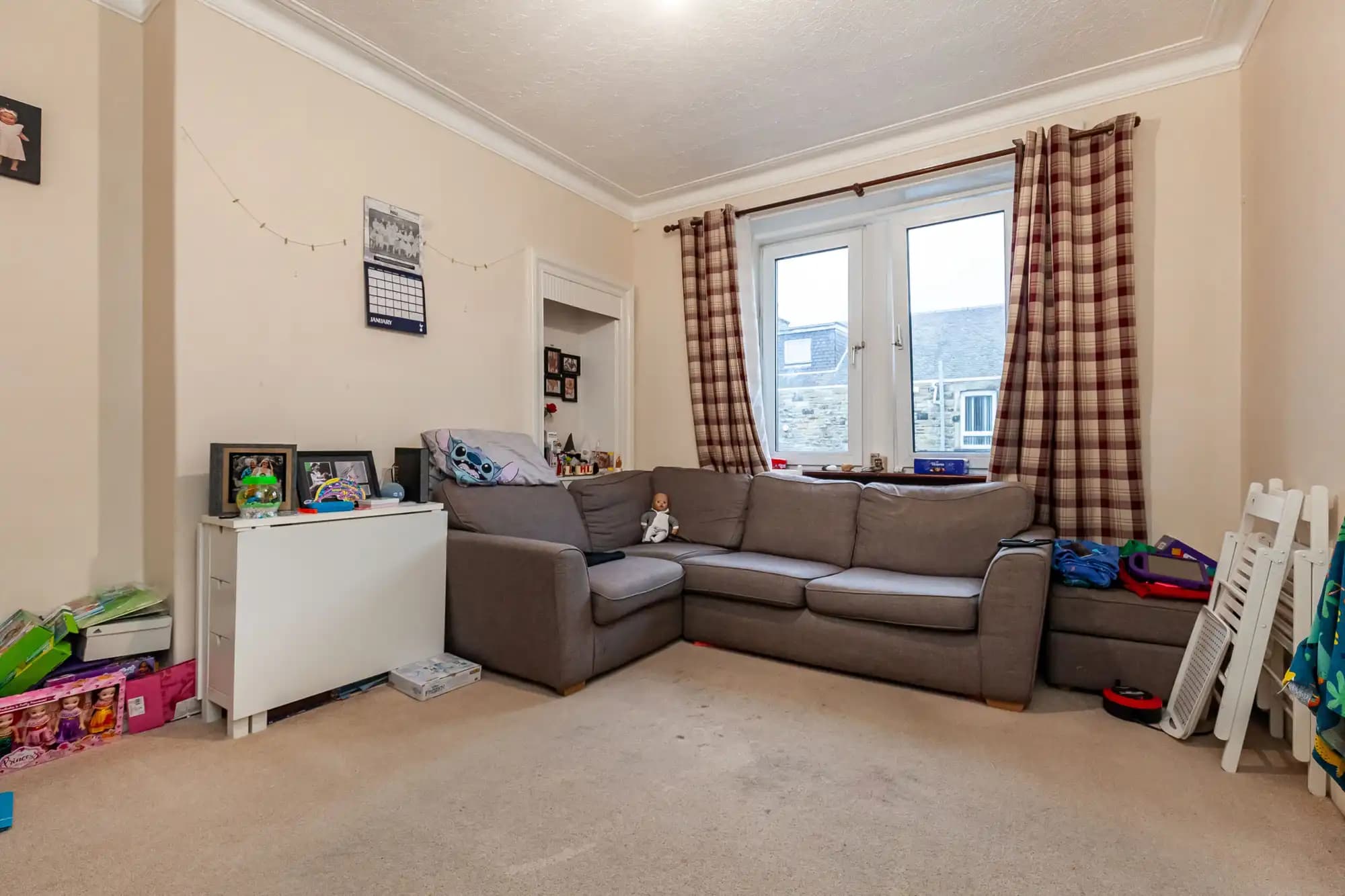 property photo 4 of 25