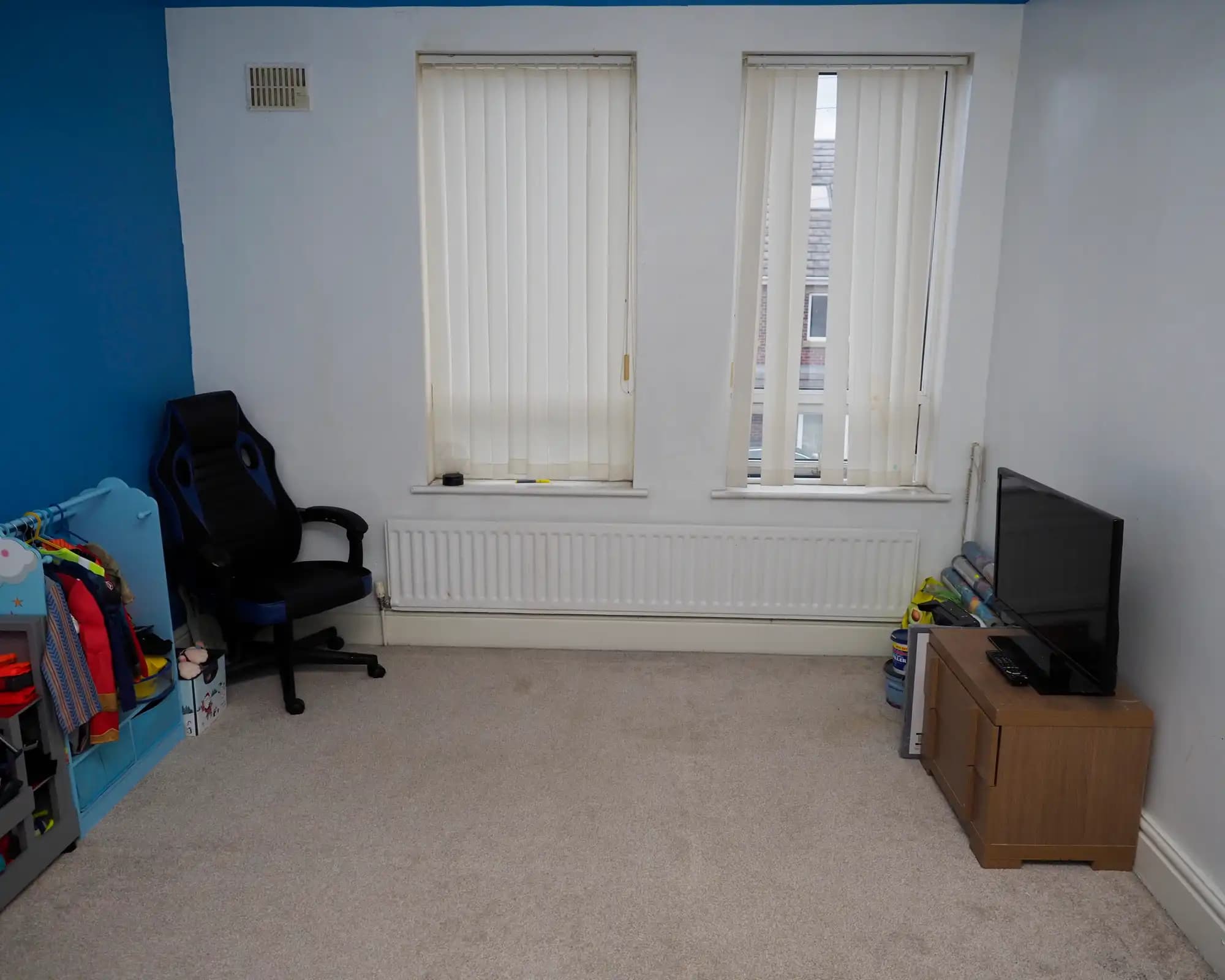 property photo 4 of 29