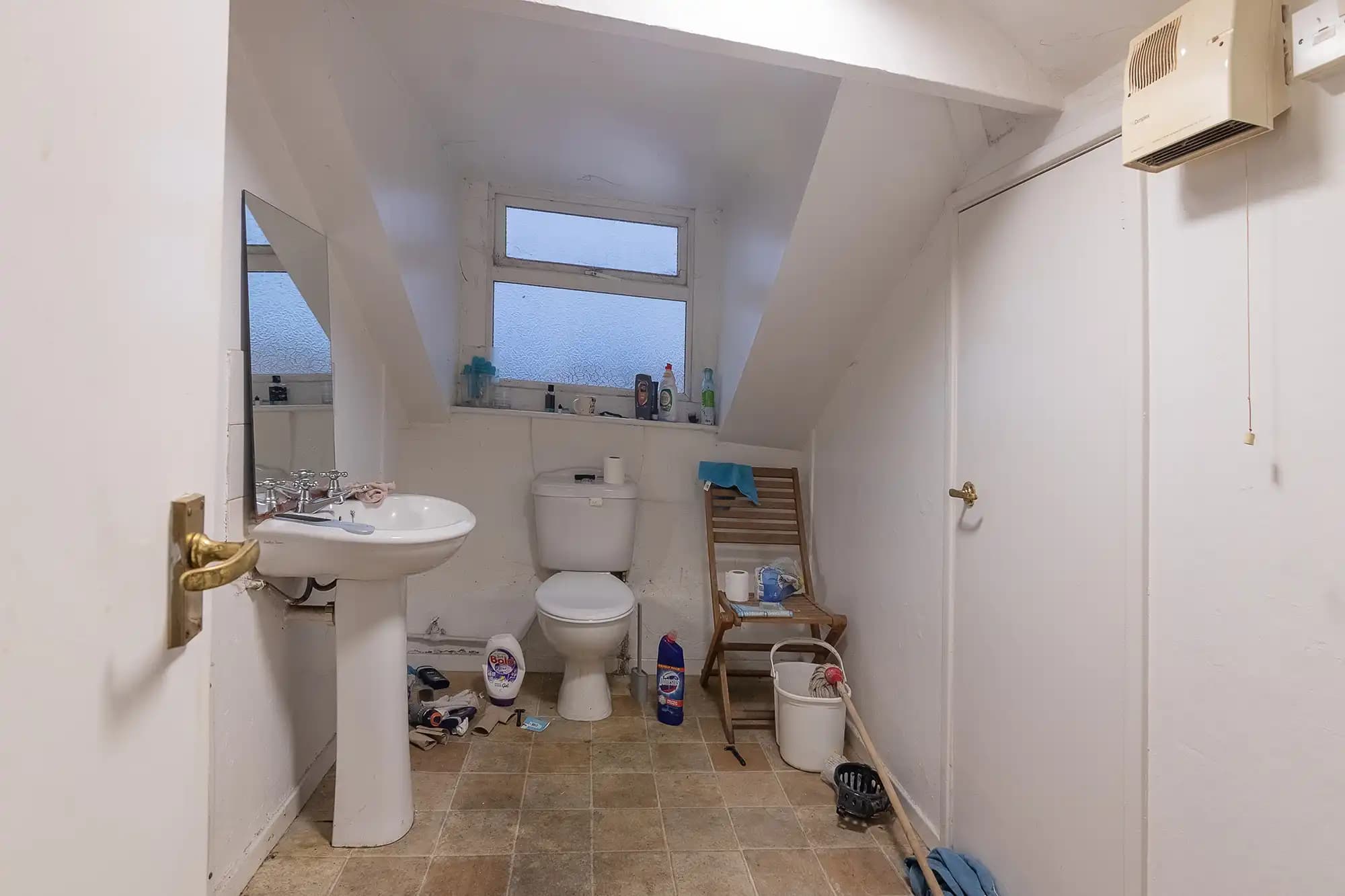 property photo 16 of 19