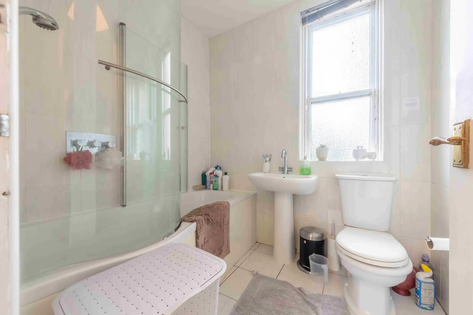 property photo 6 of 12