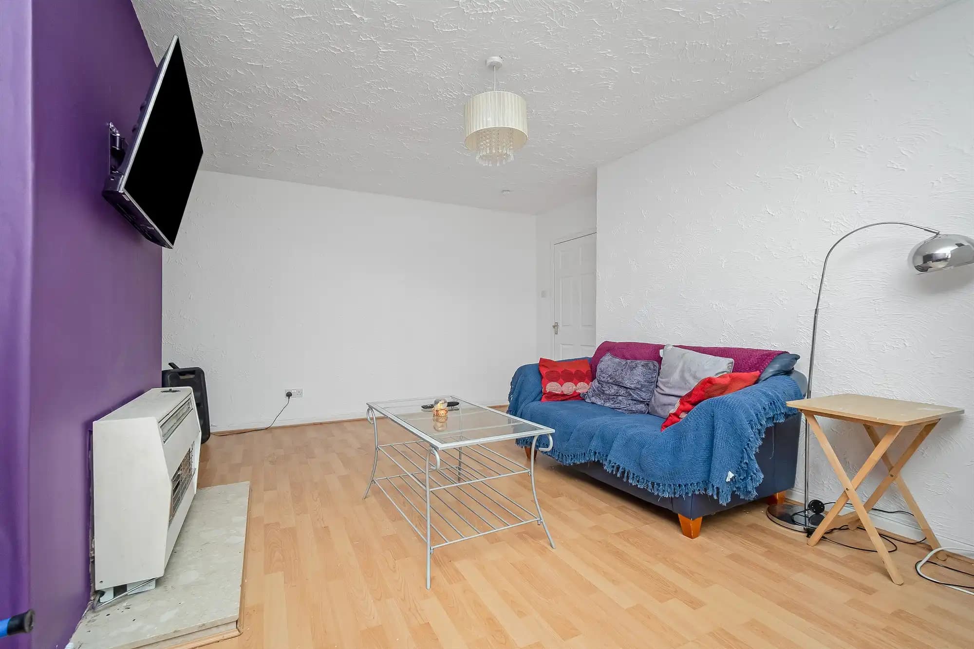 property photo 8 of 20