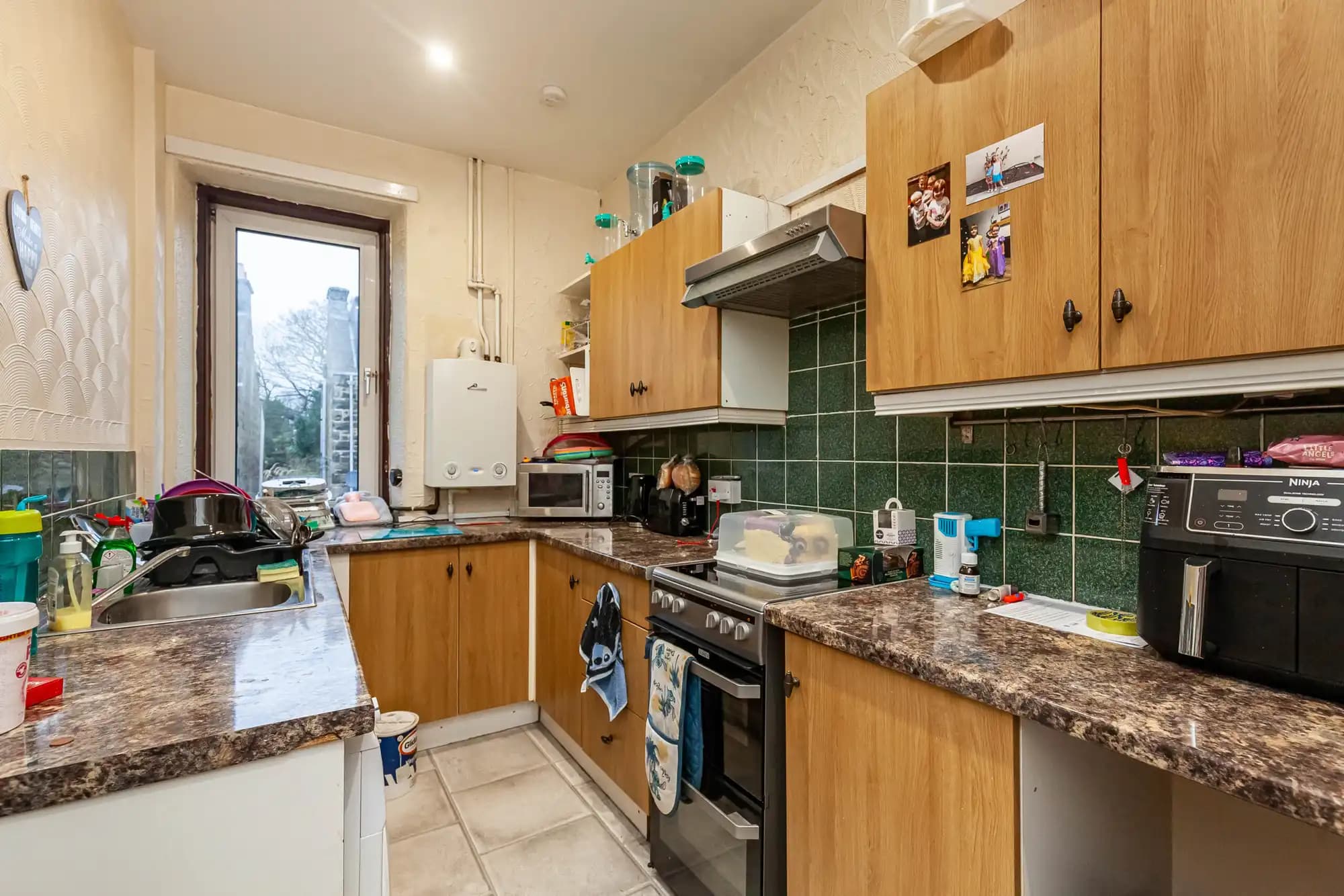 property photo 9 of 25