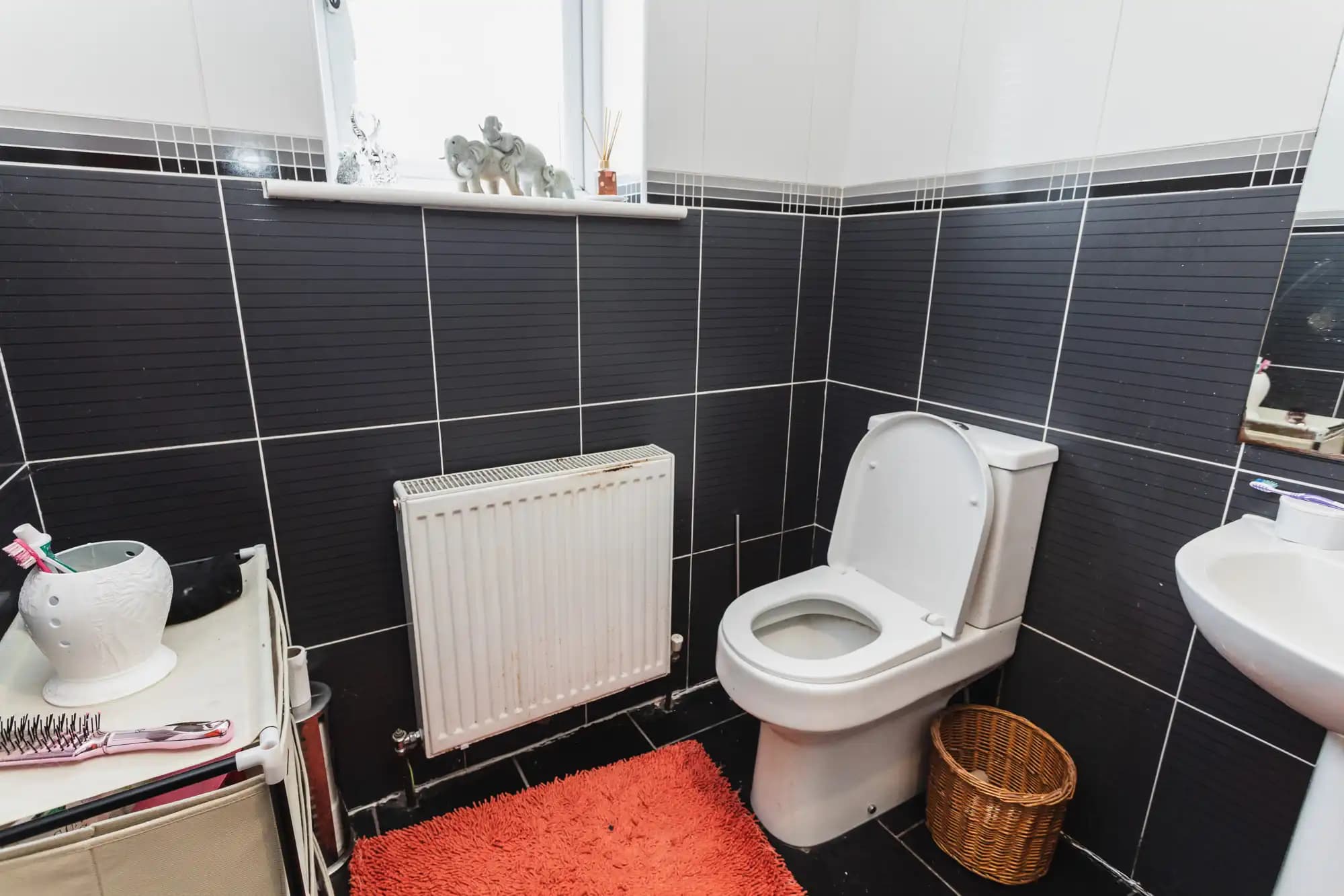 property photo 20 of 31
