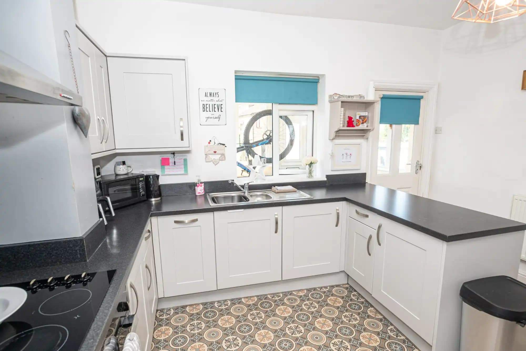 property photo 5 of 35