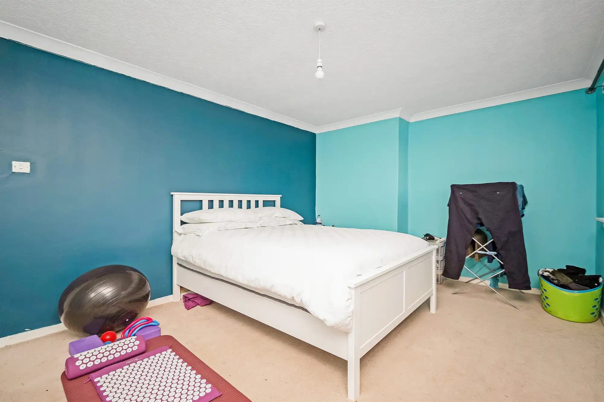 property photo 7 of 20