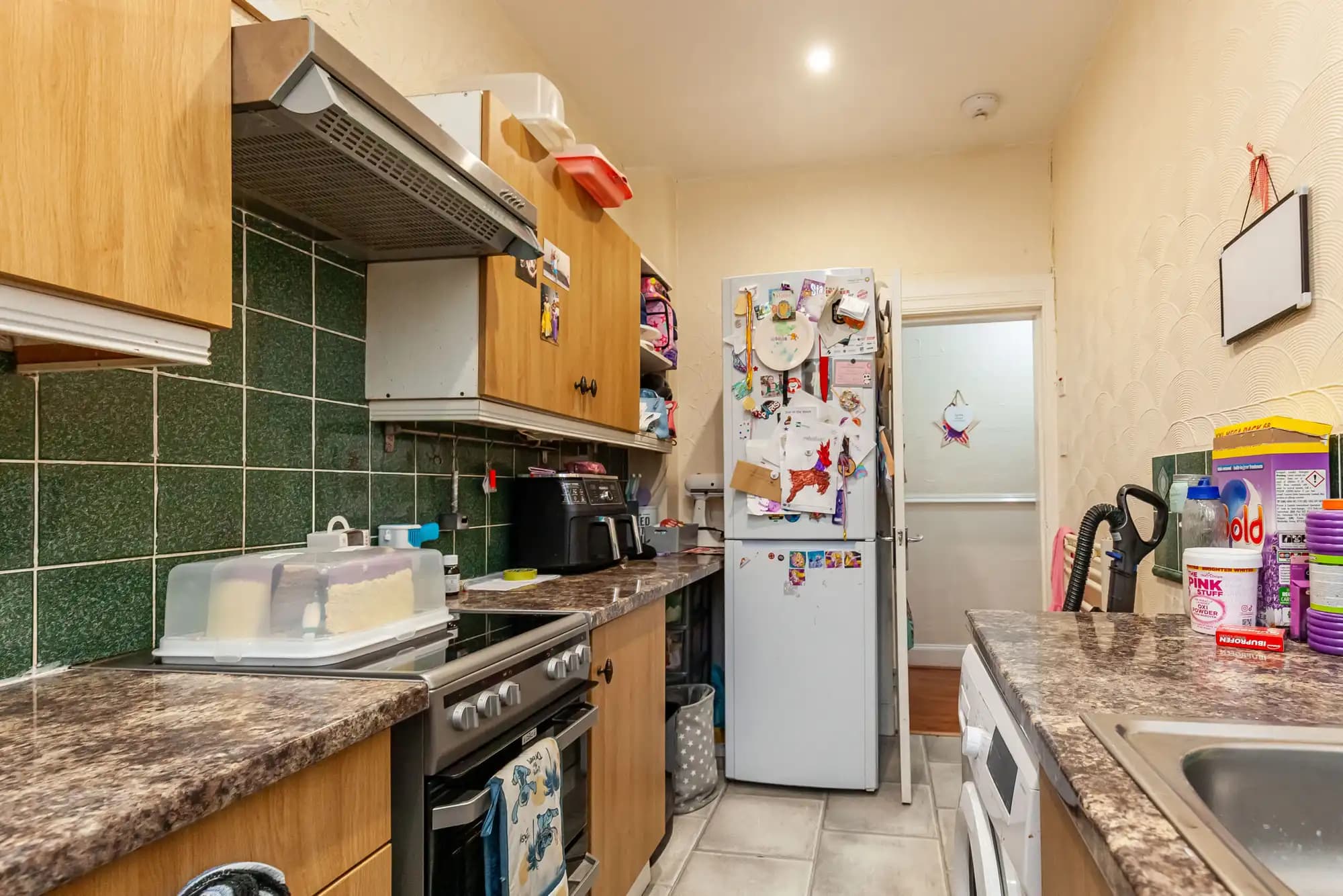 property photo 11 of 25