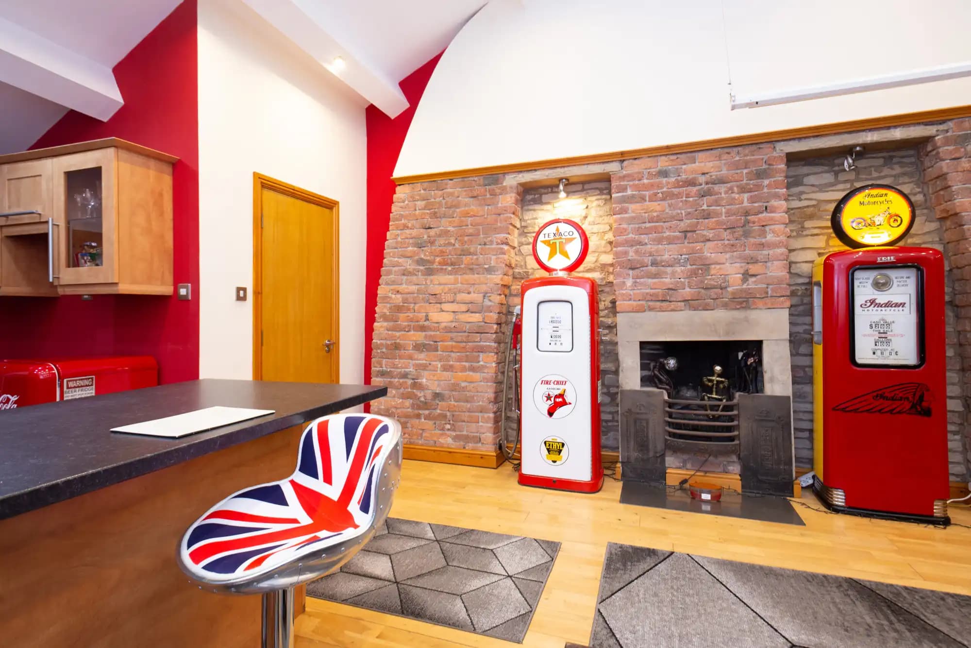 property photo 17 of 42