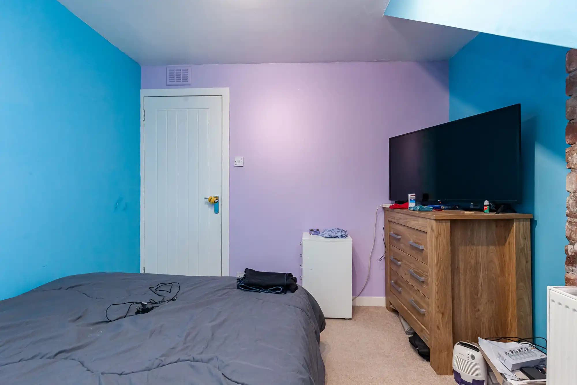property photo 21 of 25