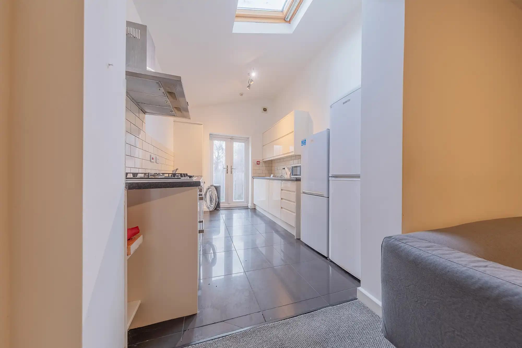 property photo 17 of 34