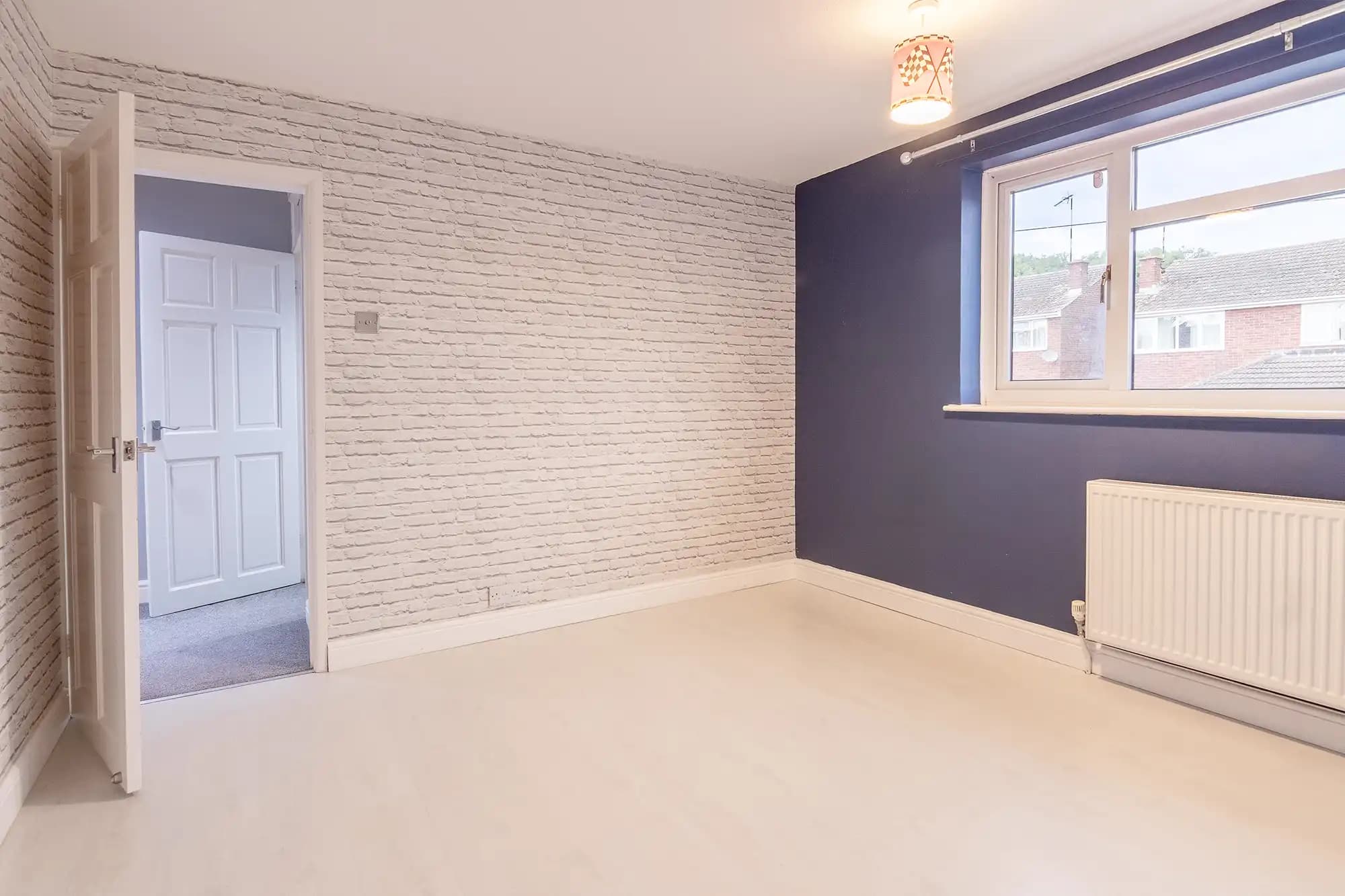 property photo 11 of 36