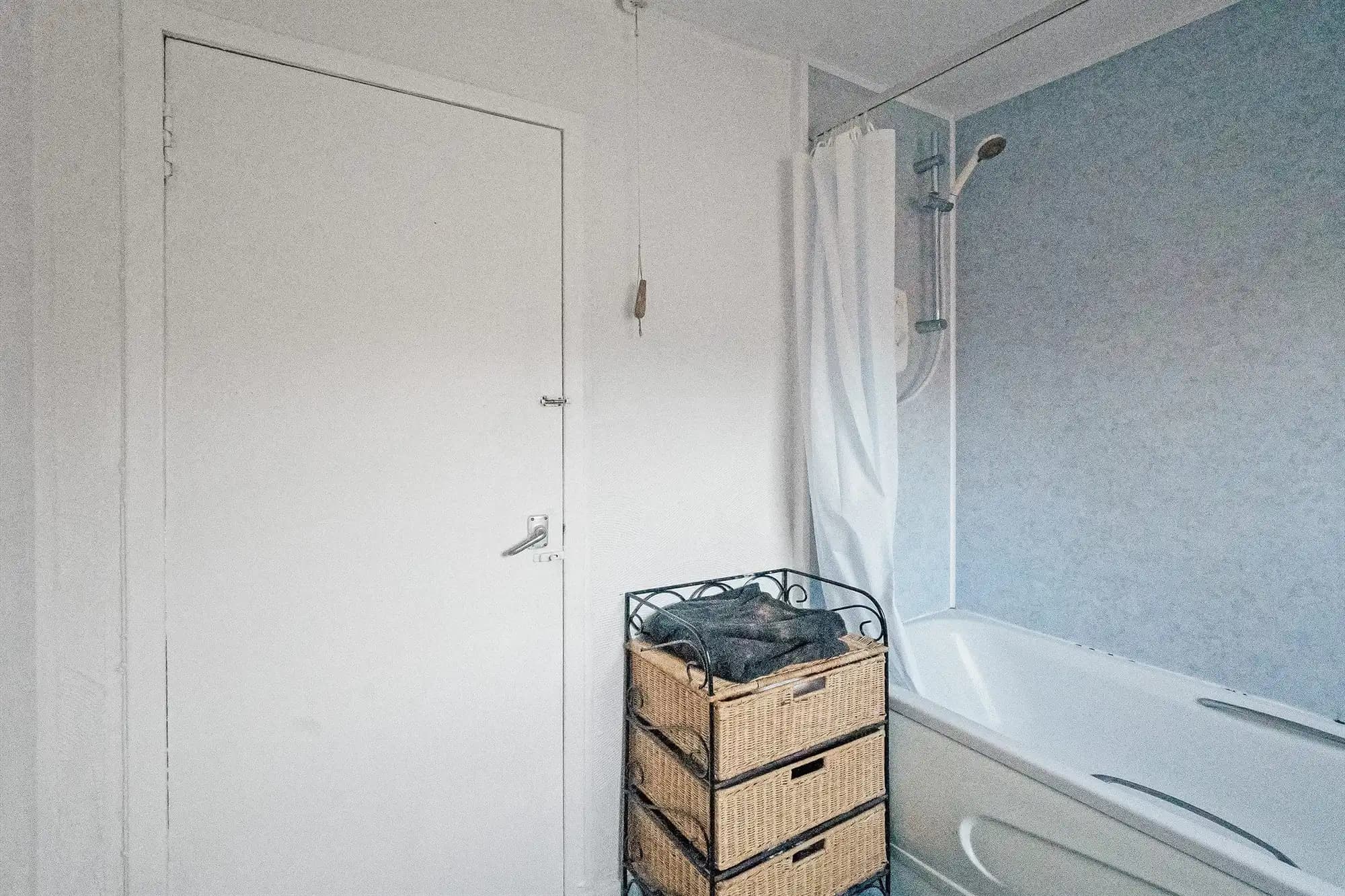 property photo 13 of 20