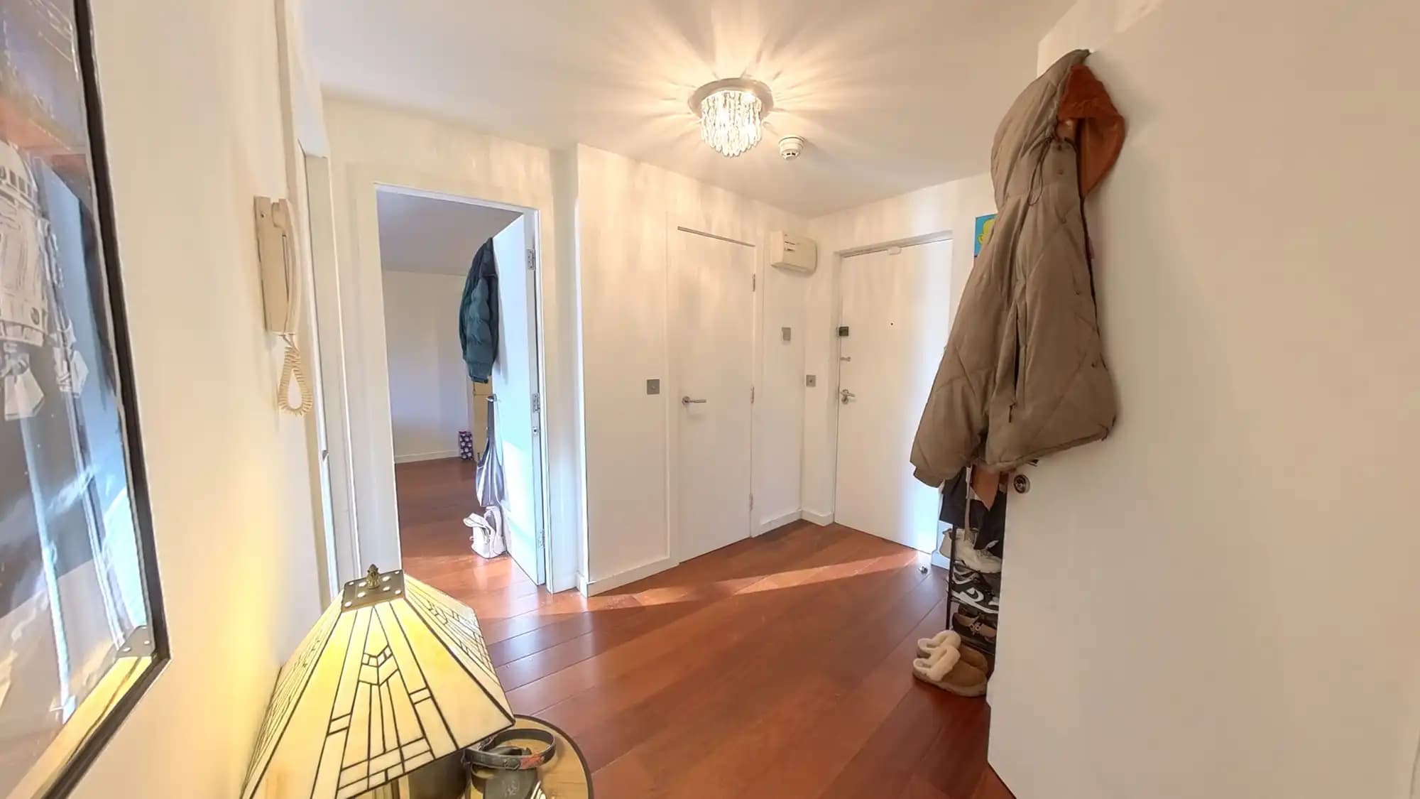 property photo 6 of 20