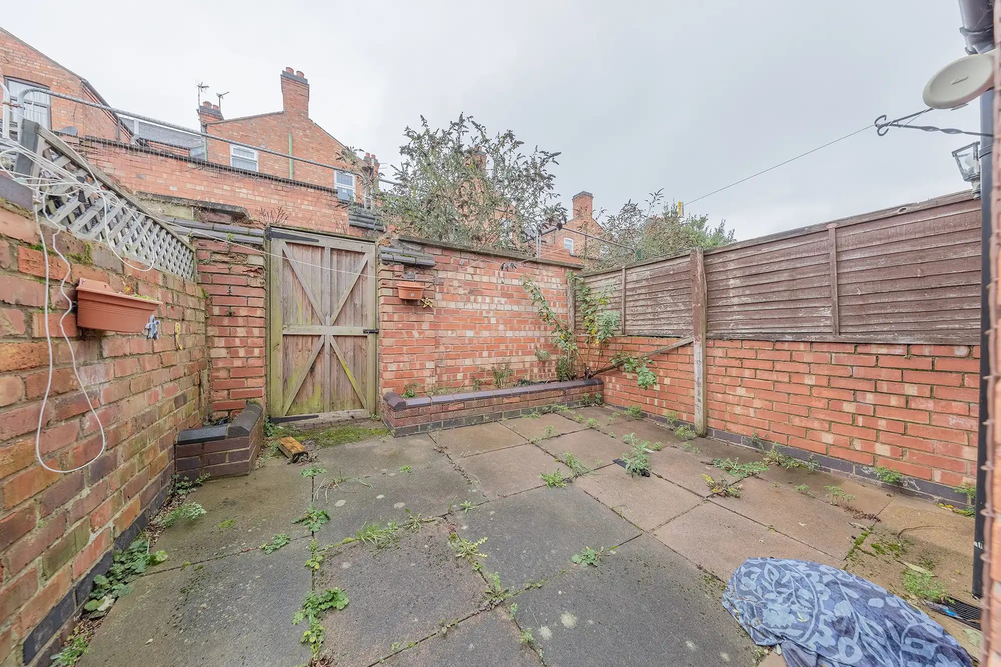 property photo 4 of 24