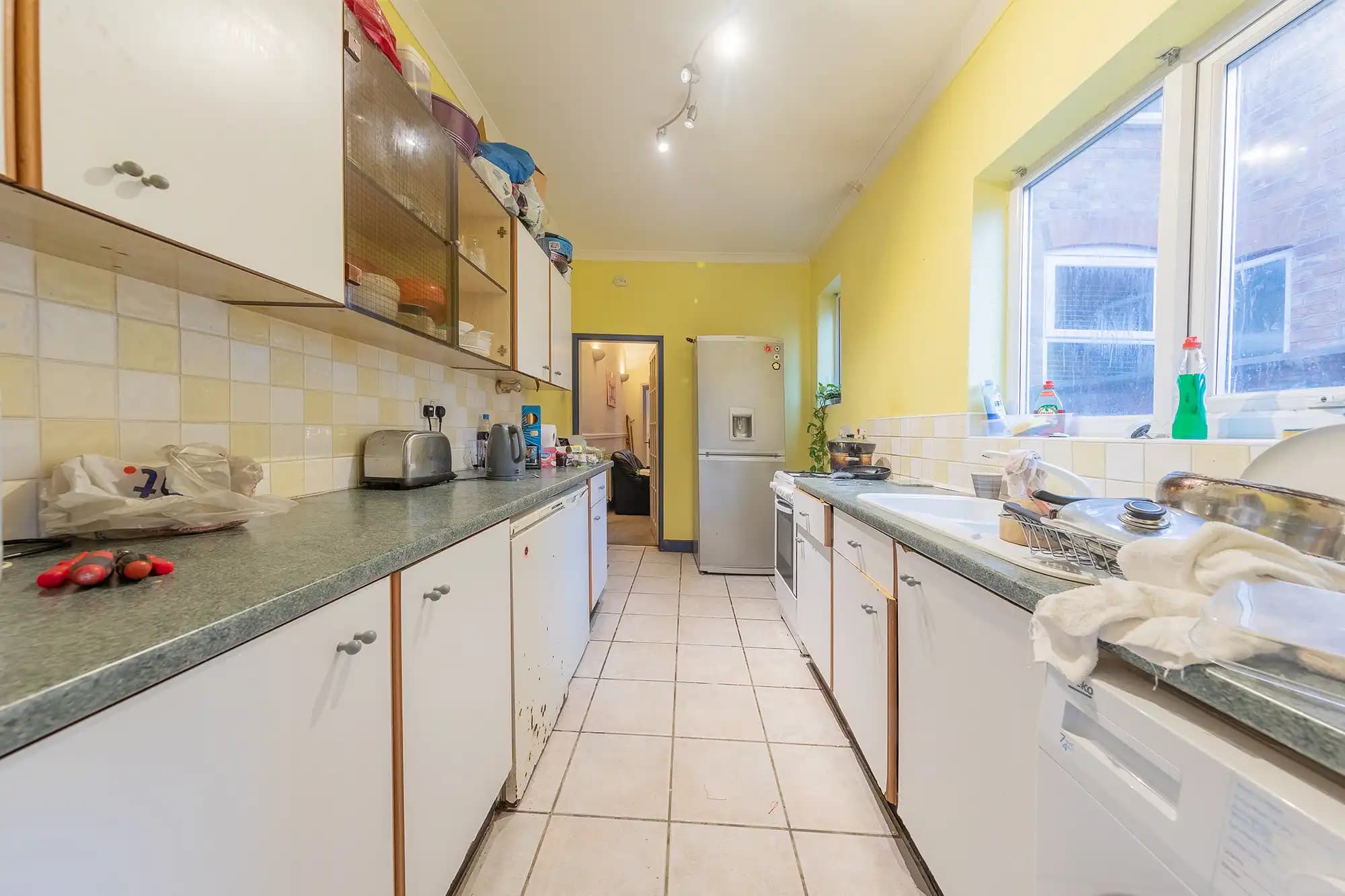 property photo 11 of 24