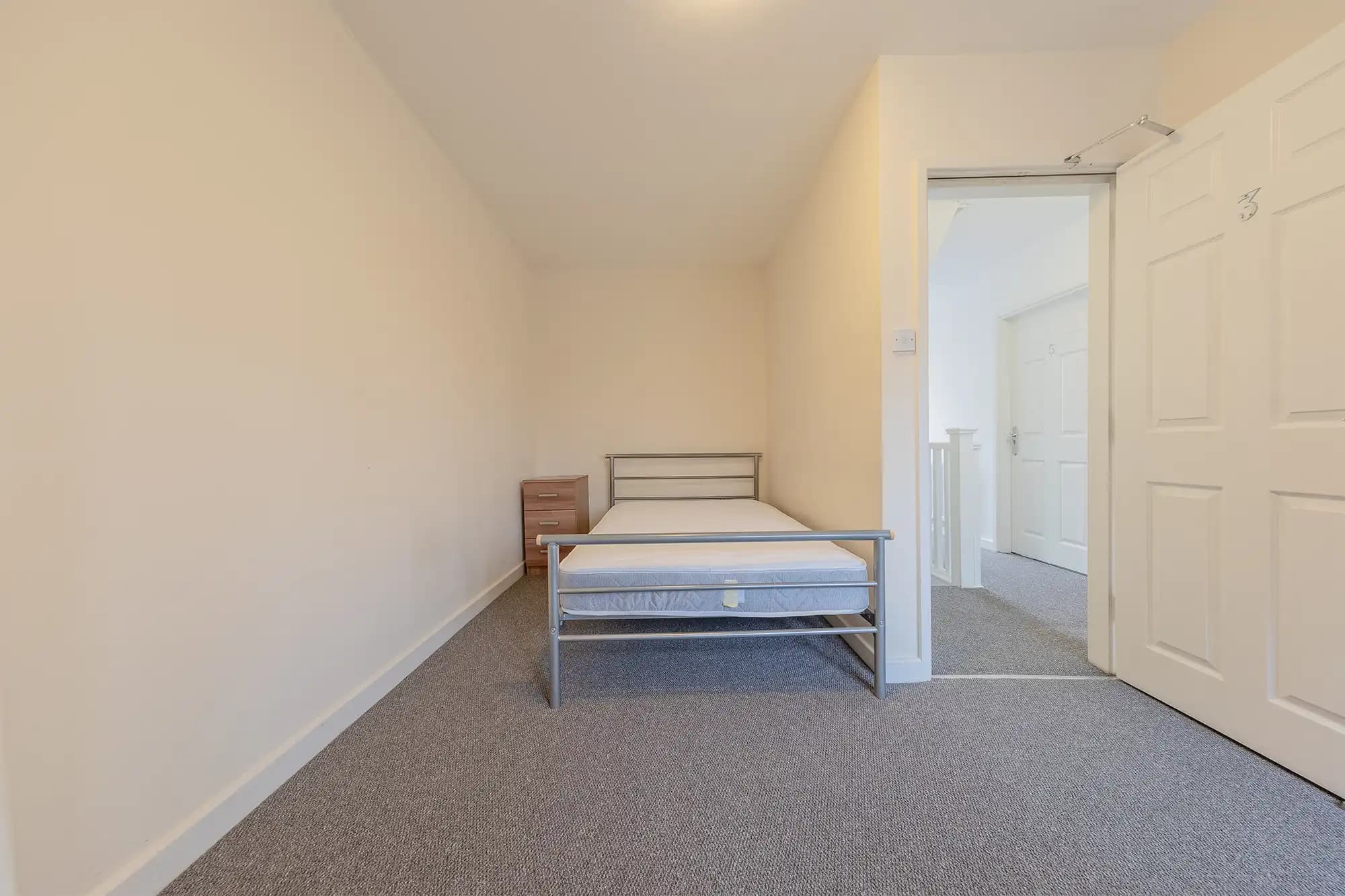 property photo 3 of 34