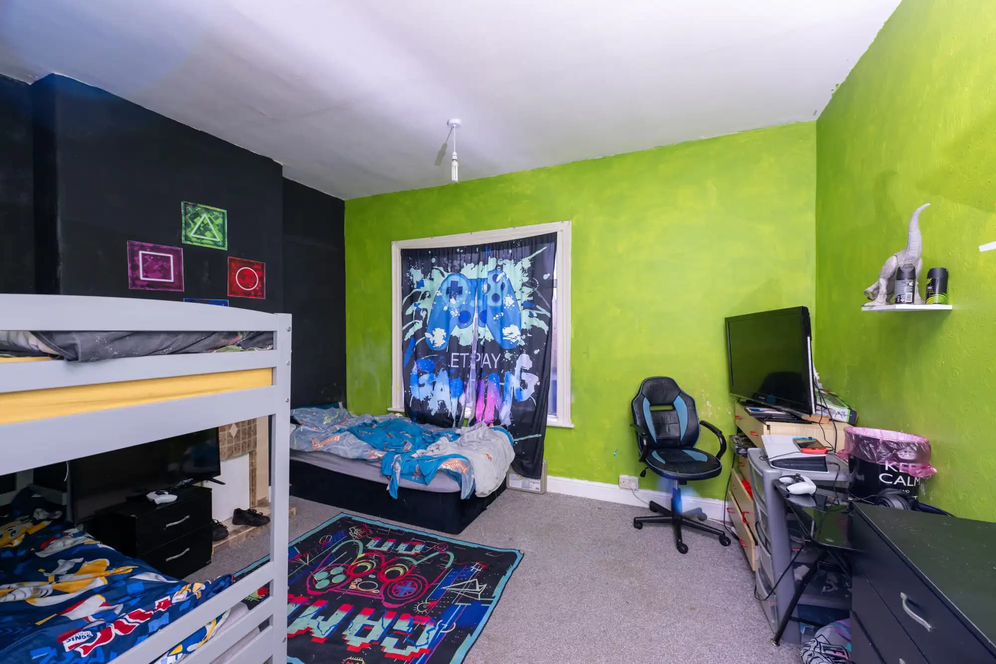 property photo 15 of 23