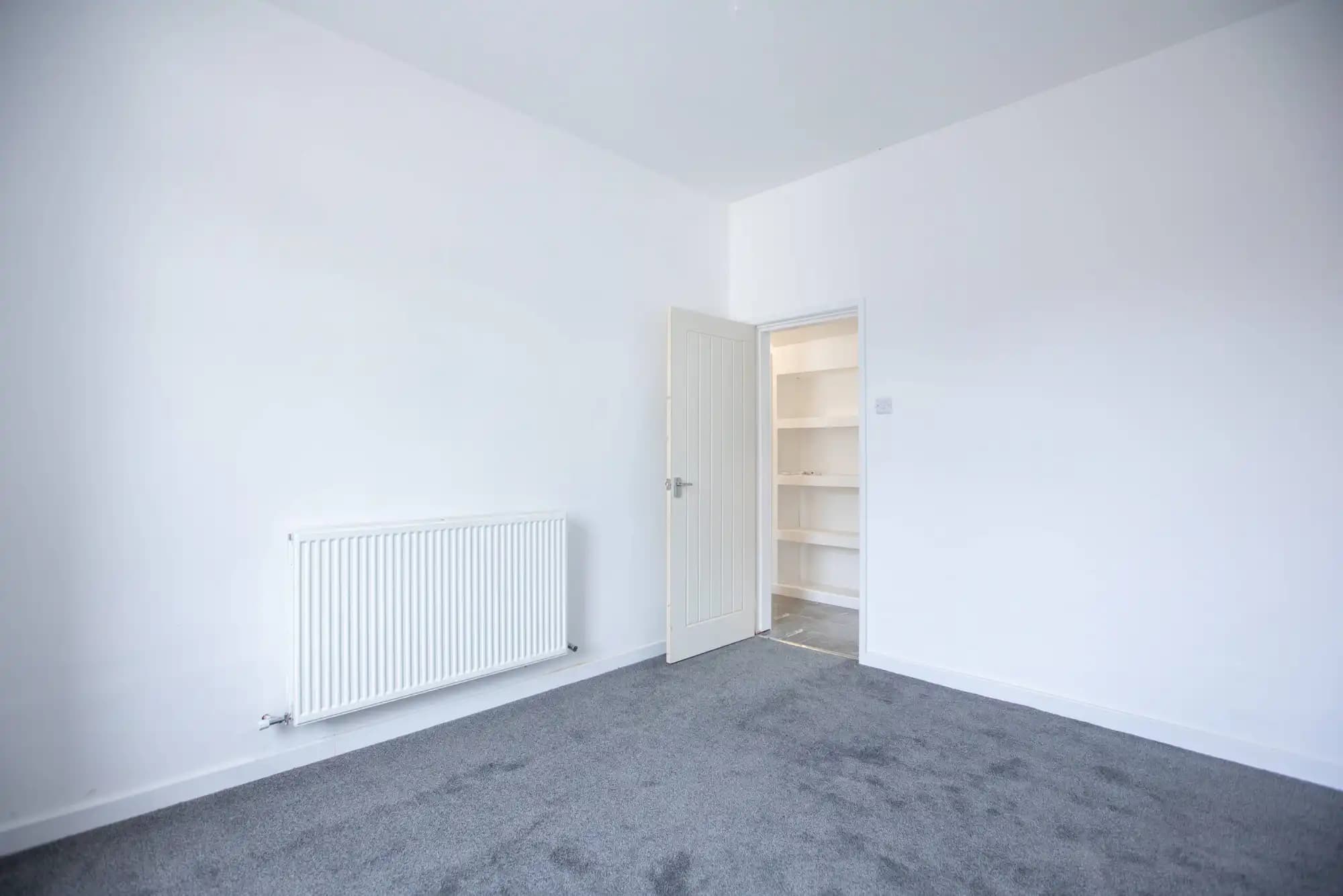 property photo 12 of 16