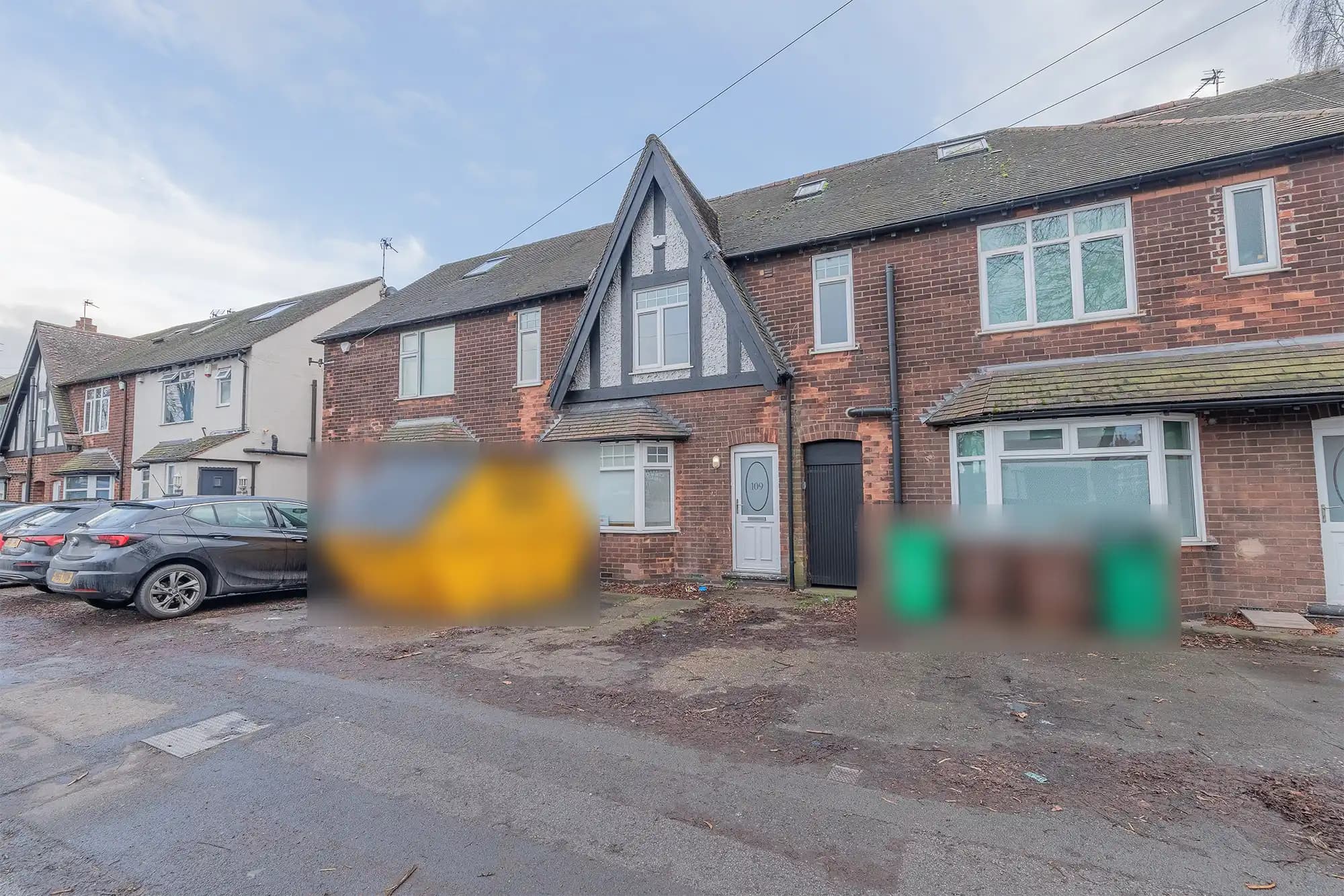 property photo 10 of 34