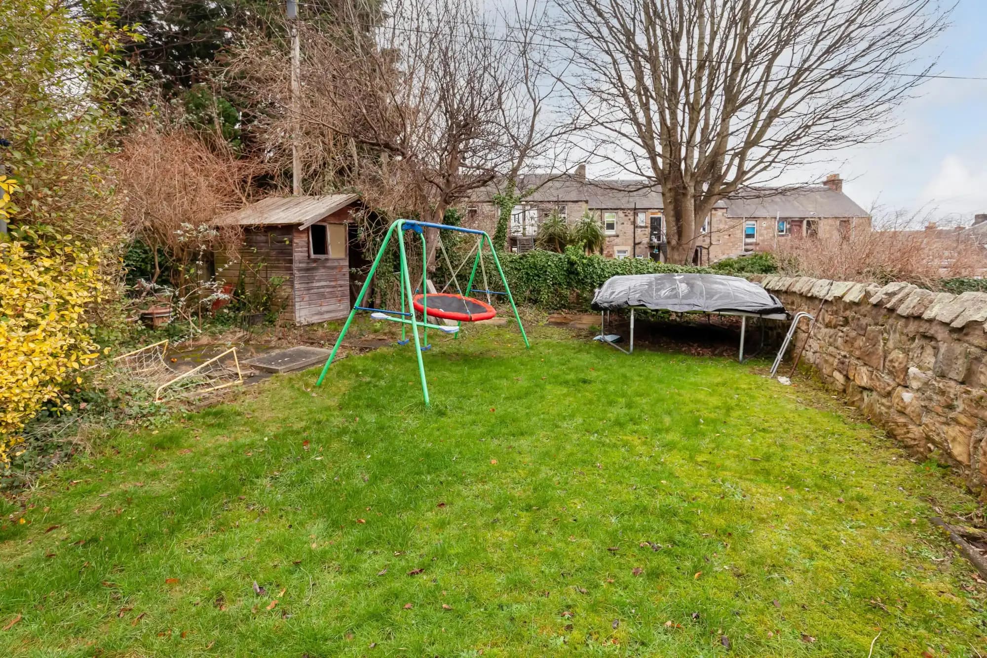 property photo 3 of 25