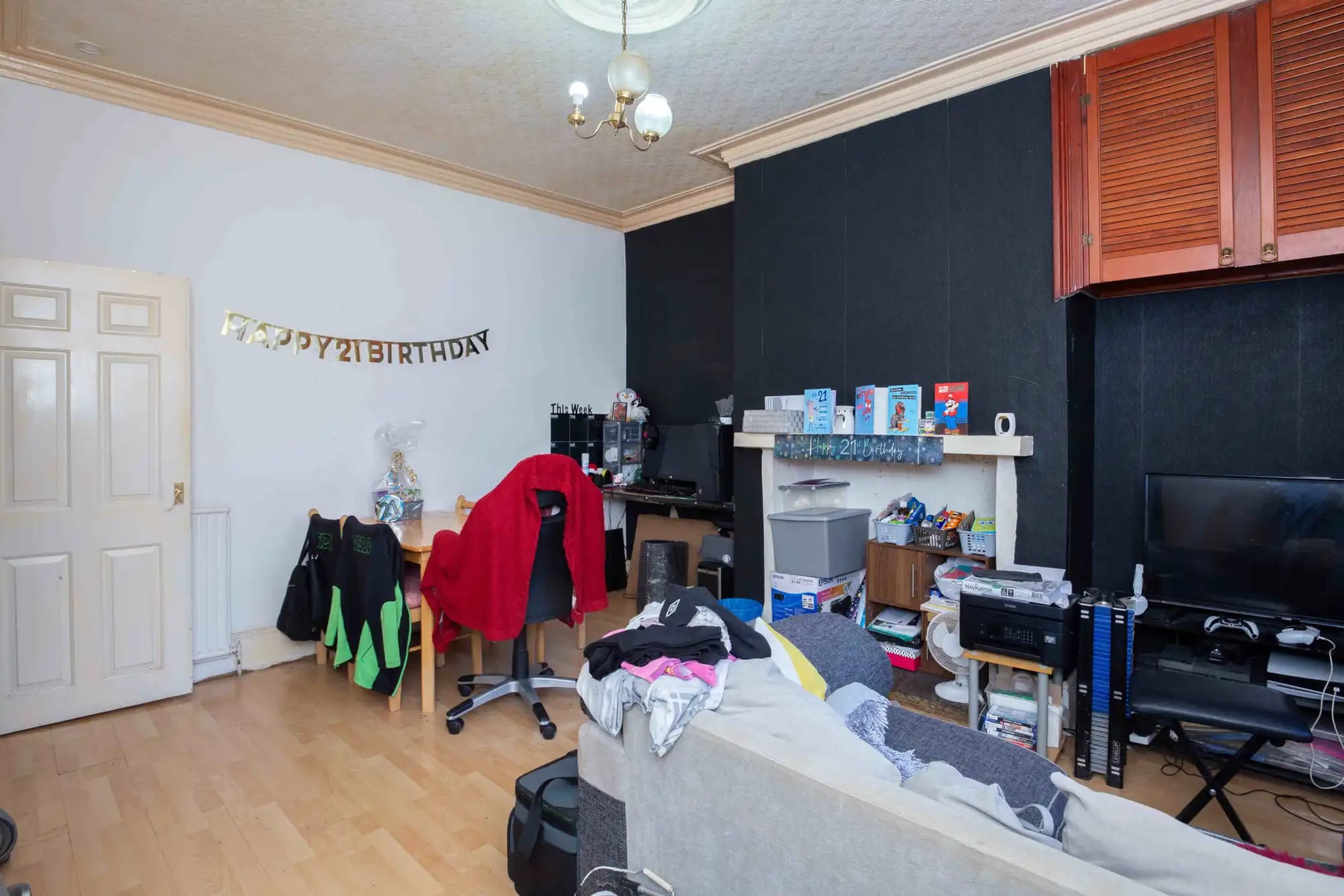 property photo 13 of 17