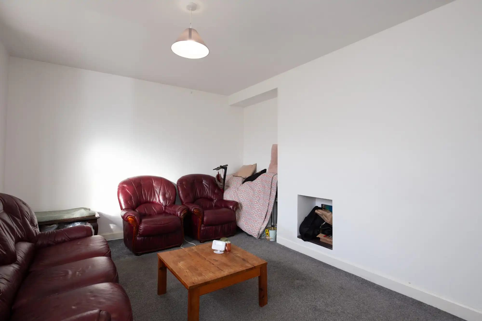 property photo 9 of 26