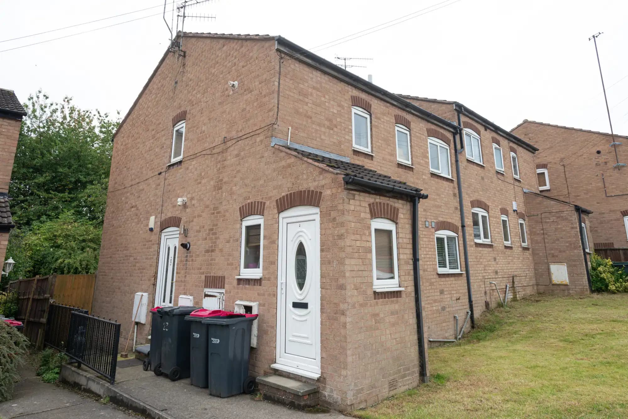property photo 11 of 23