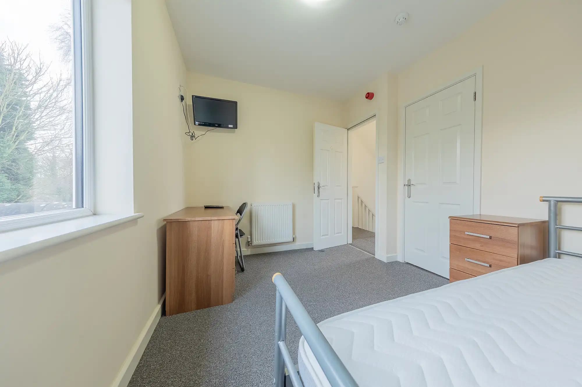property photo 25 of 34