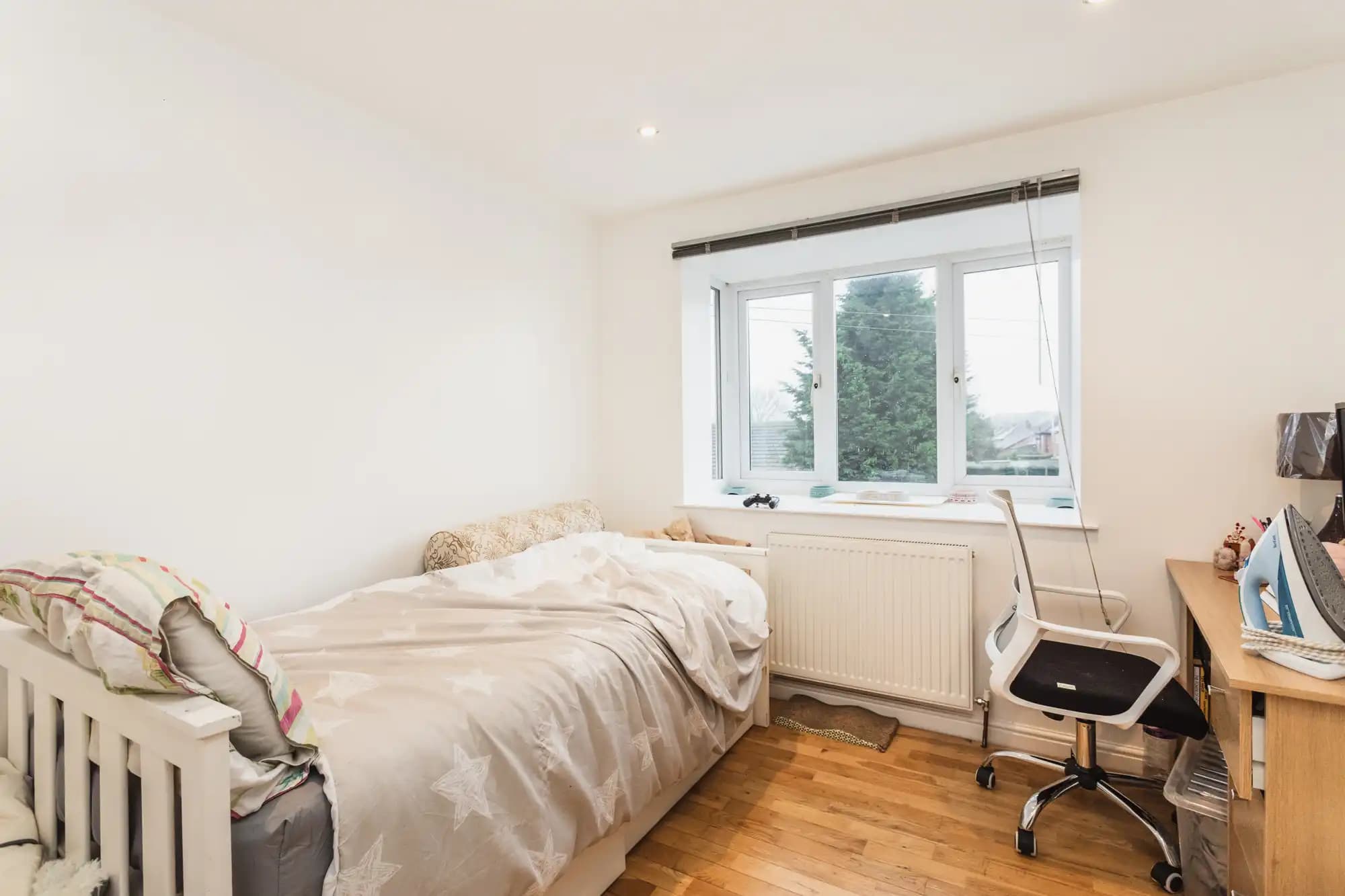 property photo 2 of 31