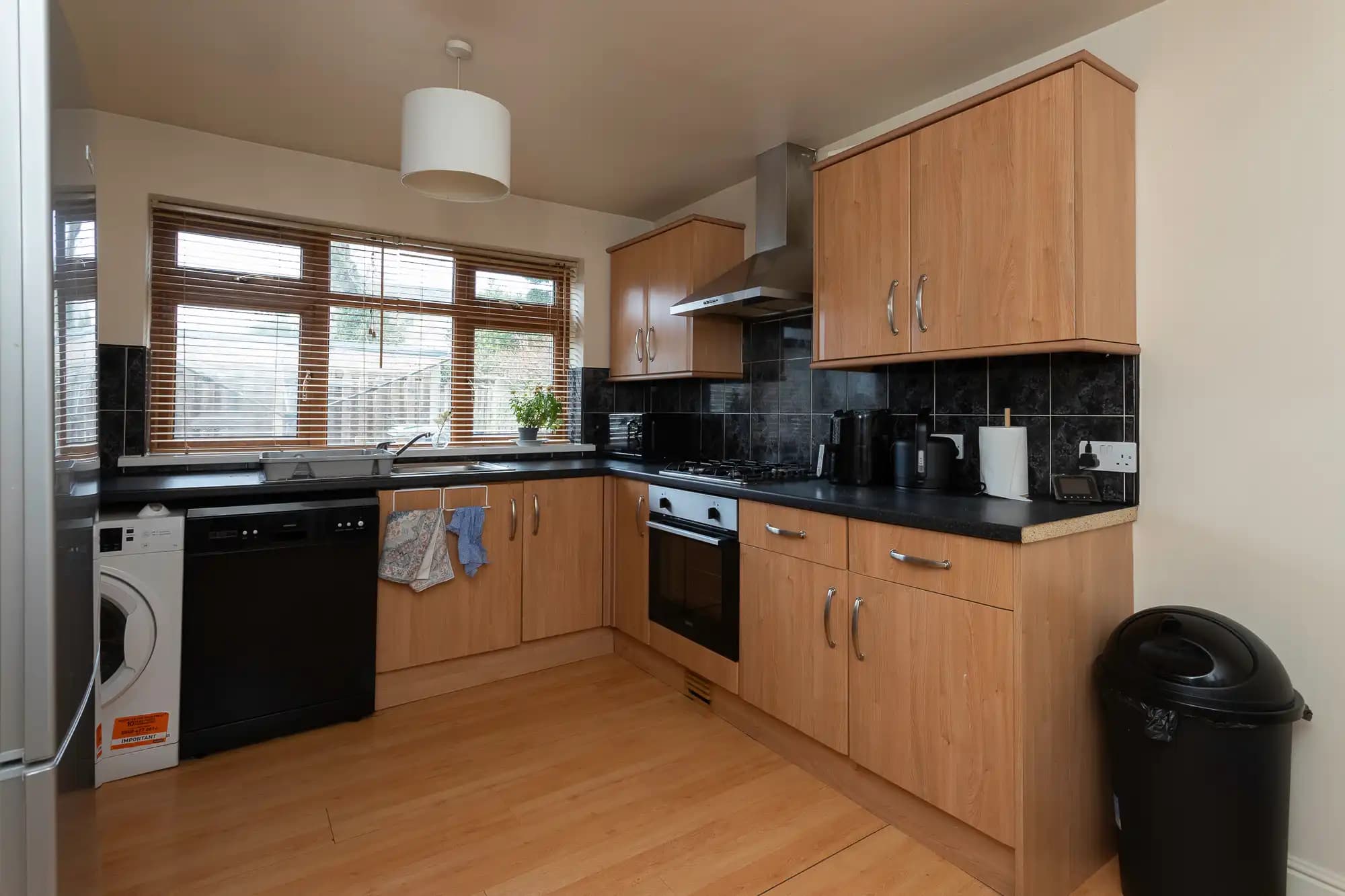 property photo 9 of 19