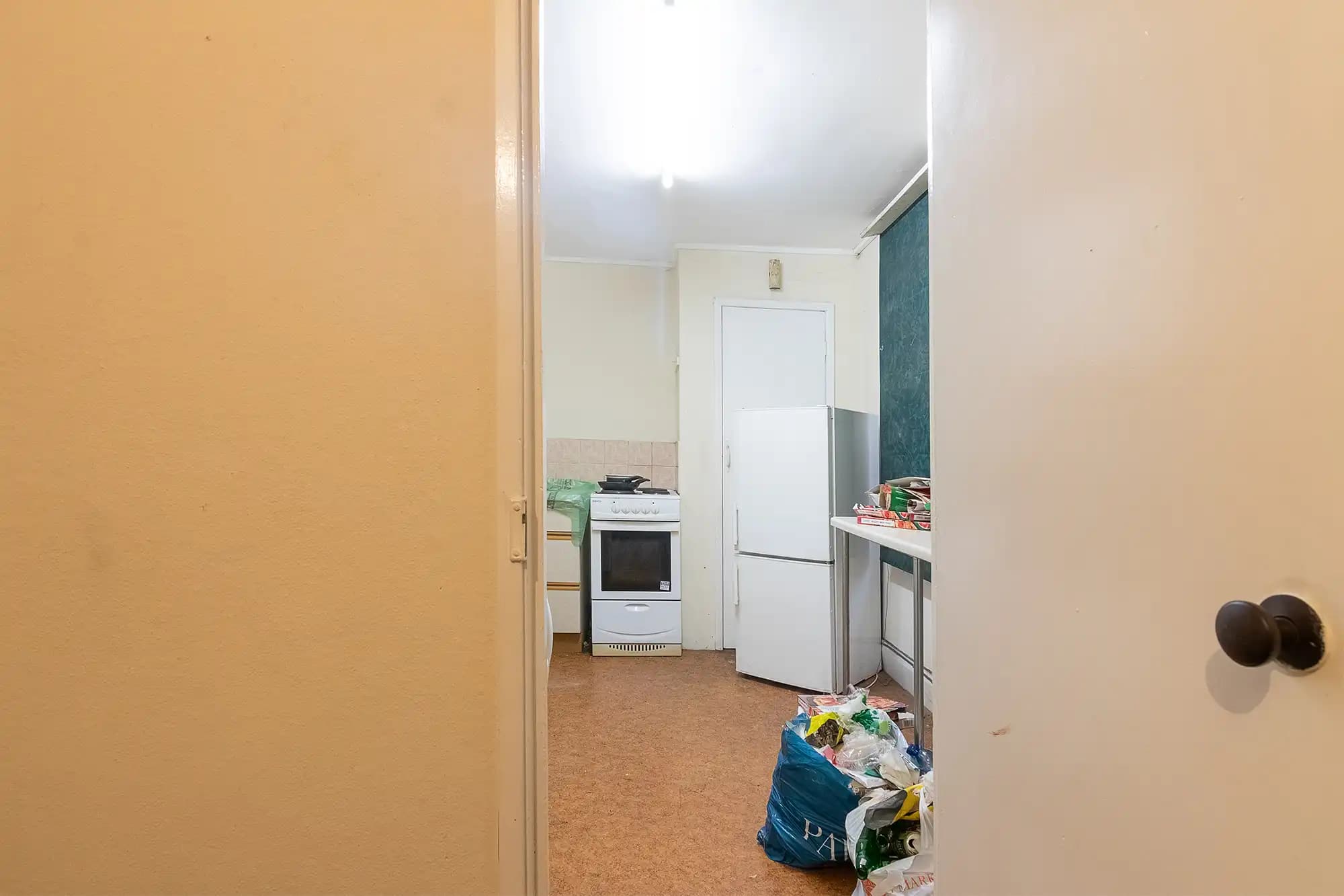 property photo 11 of 19