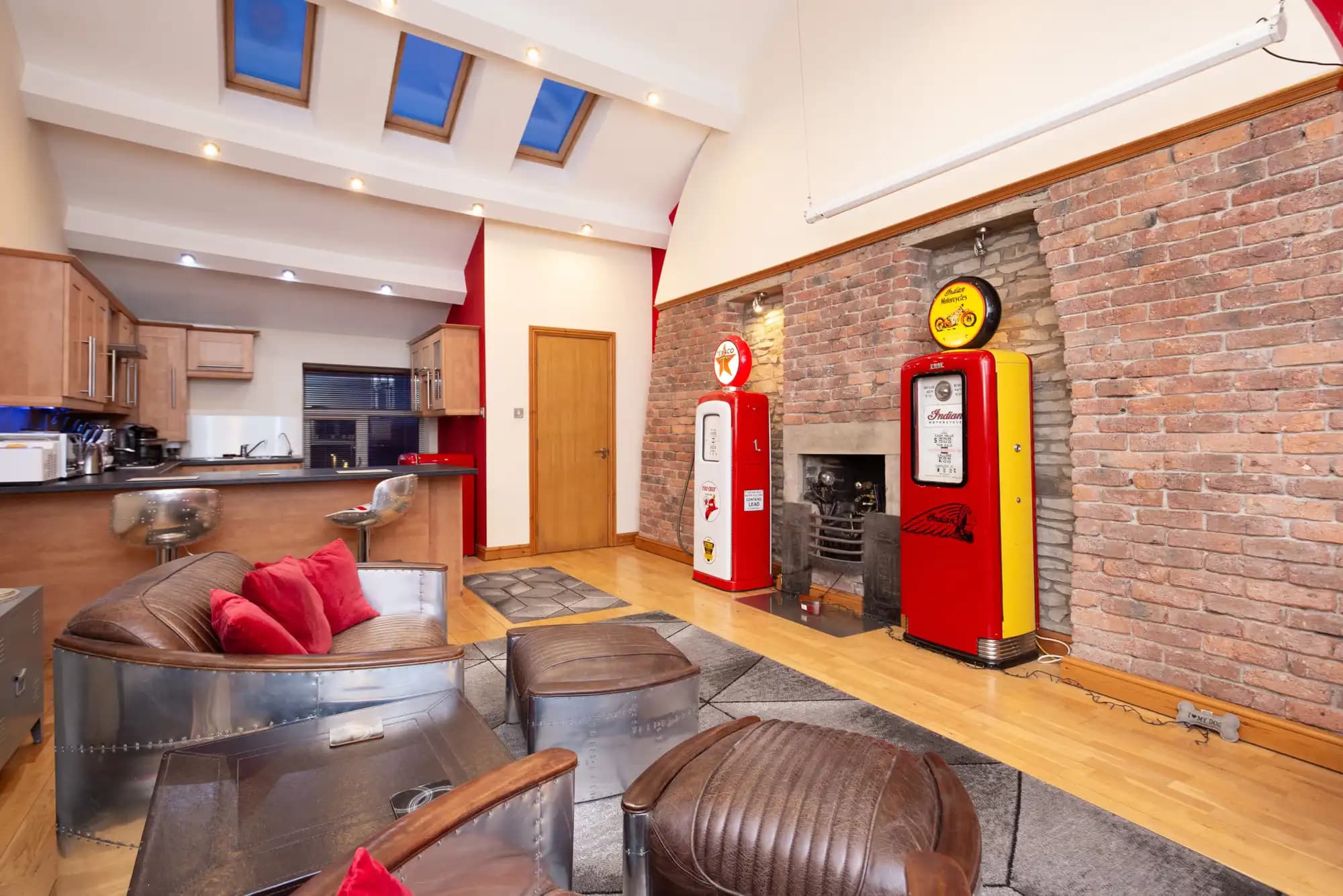 property photo 15 of 42