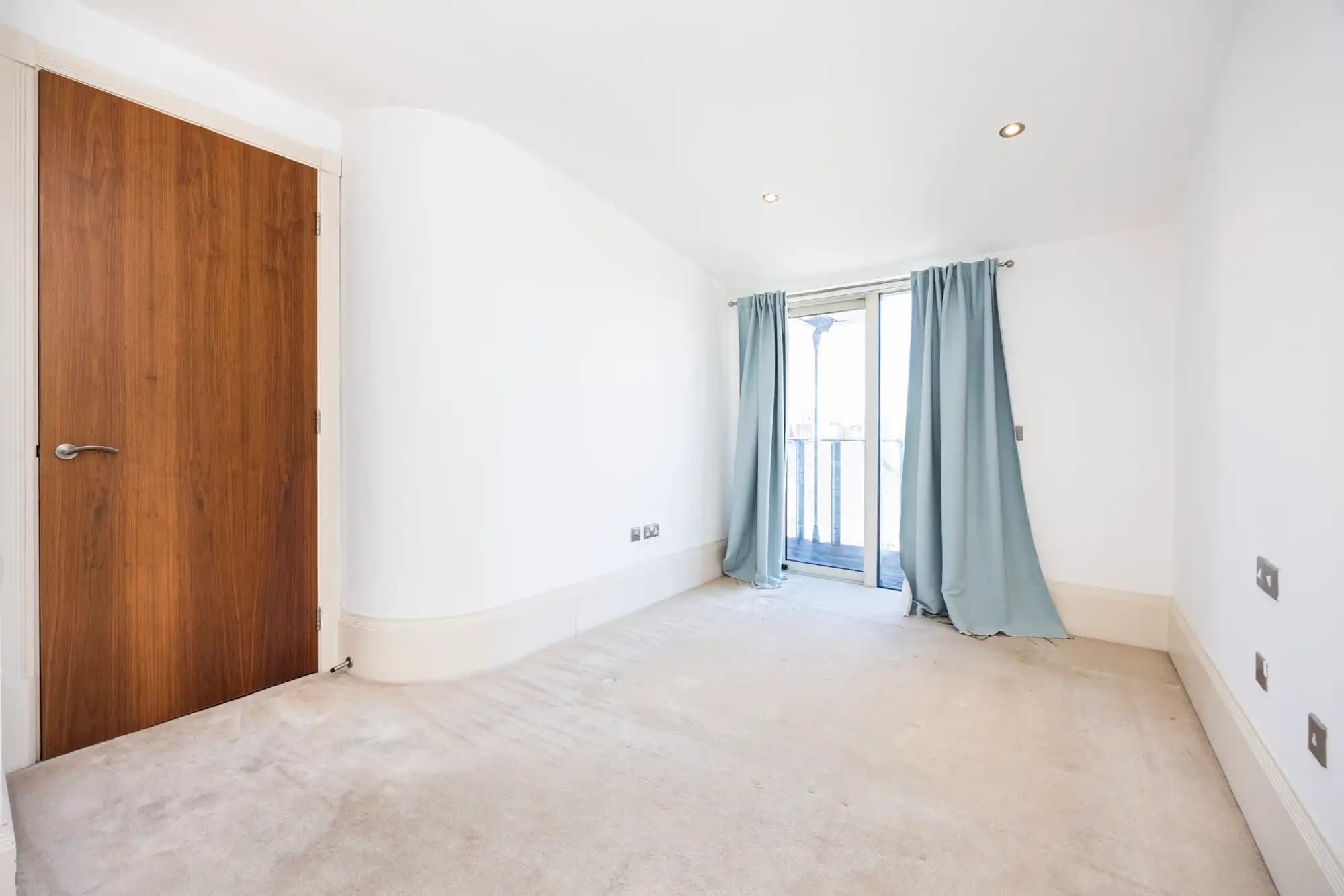 property photo 26 of 36