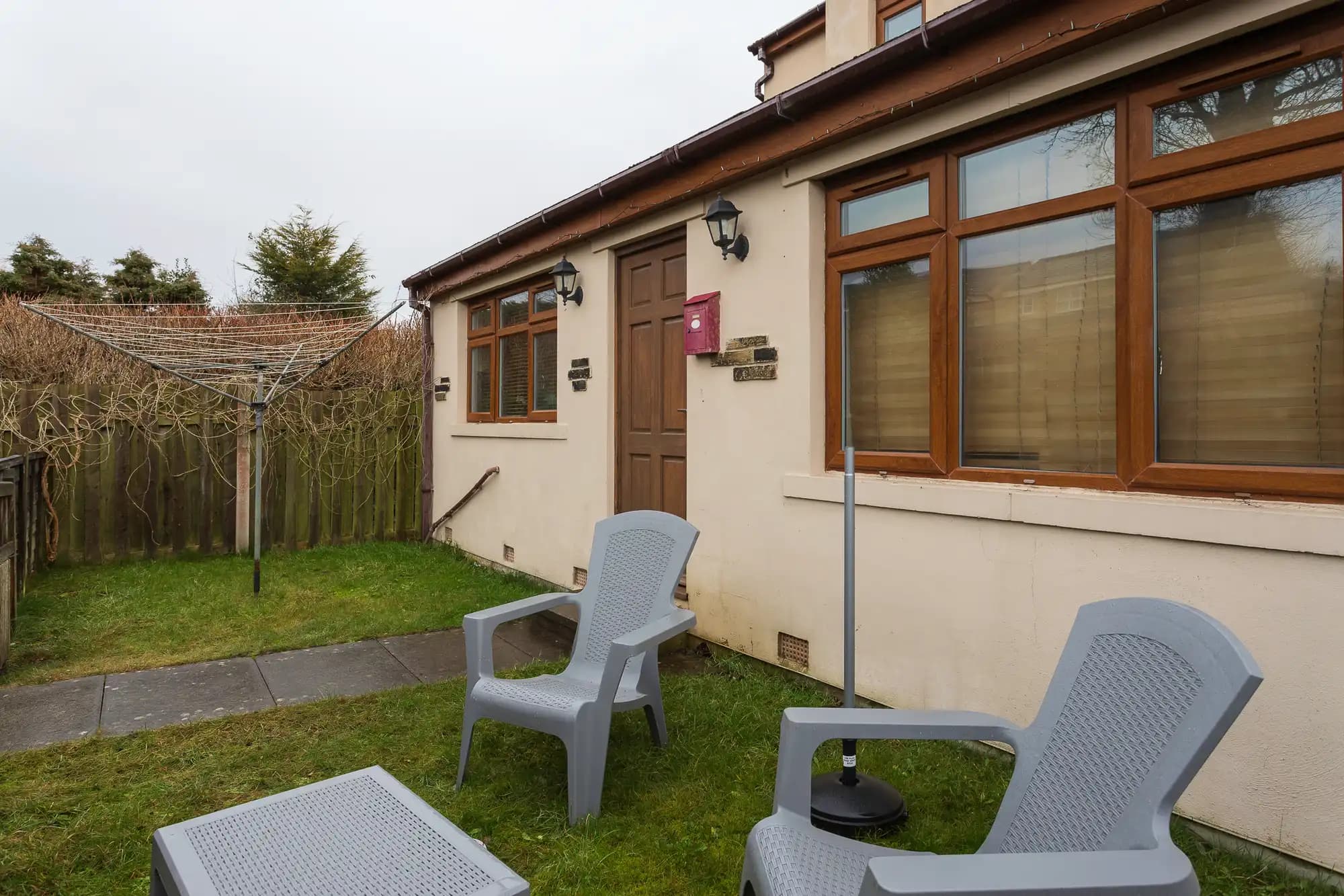 property photo 8 of 19