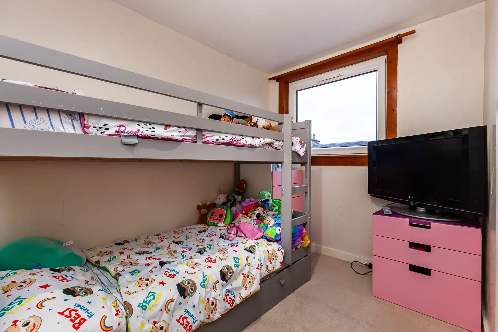 property photo 22 of 25