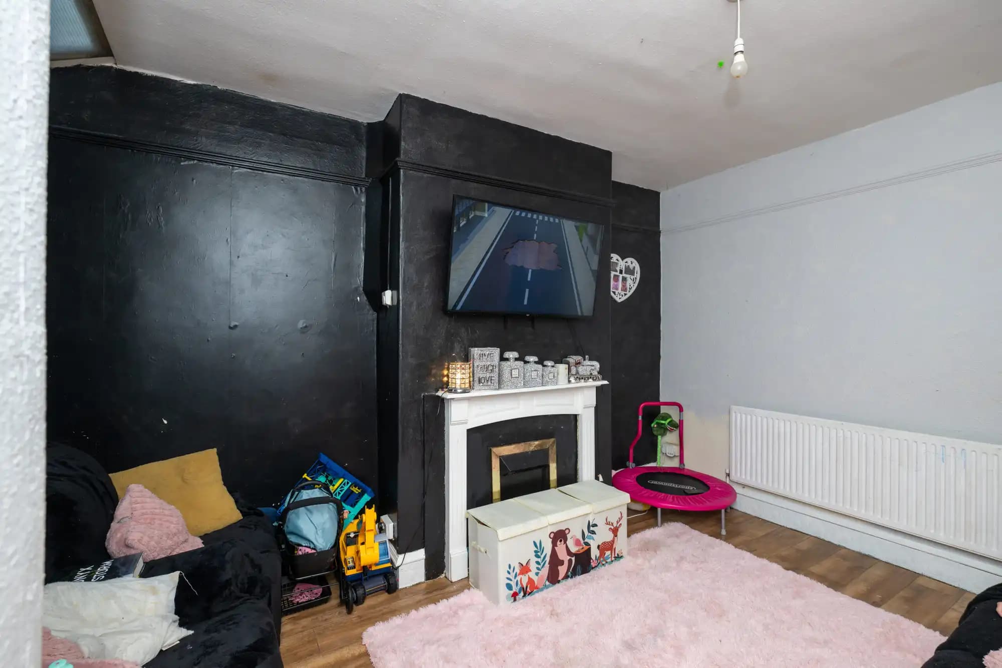property photo 8 of 23