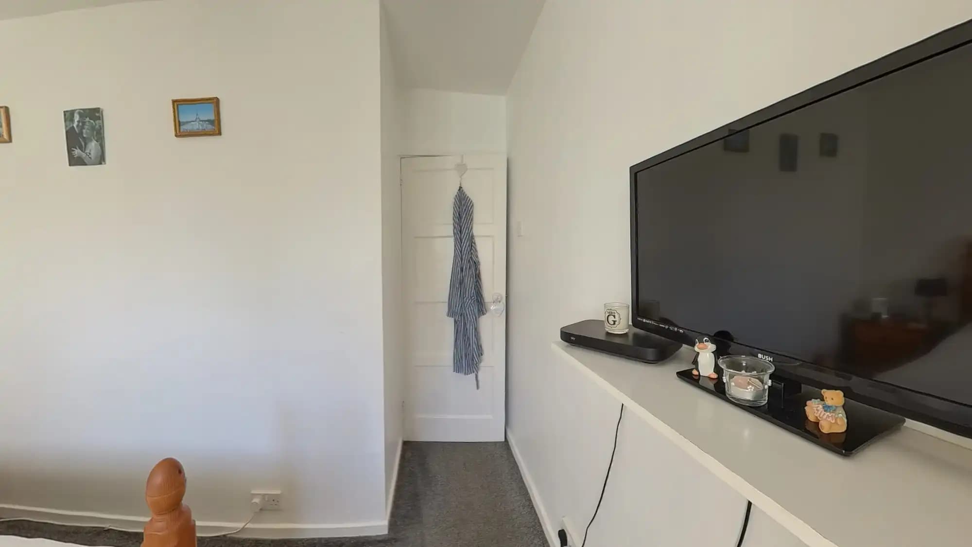property photo 20 of 30