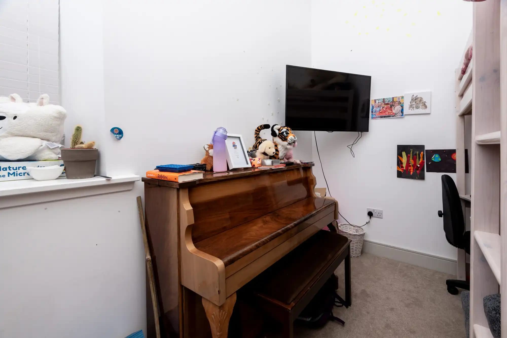 property photo 18 of 21