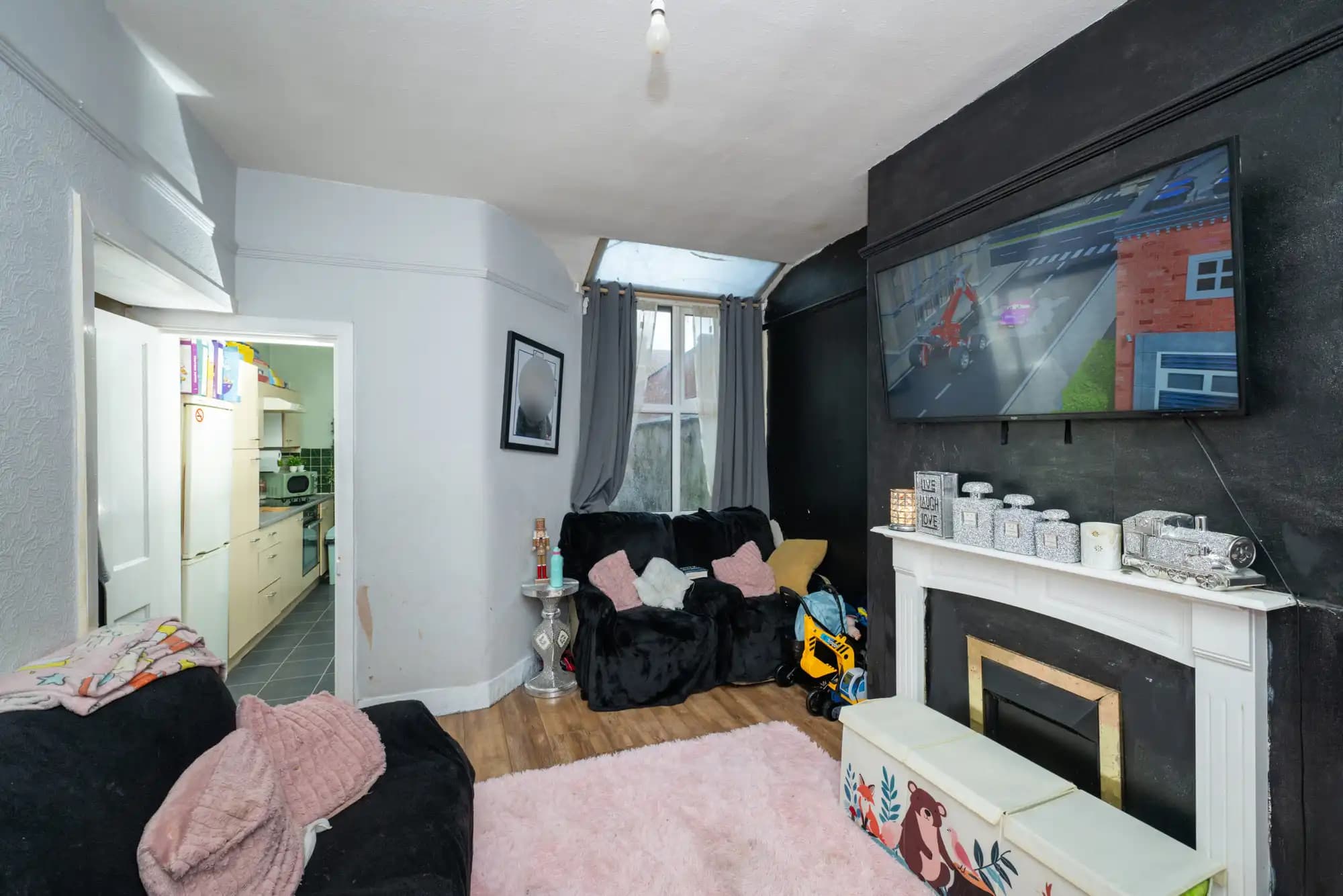 property photo 13 of 23