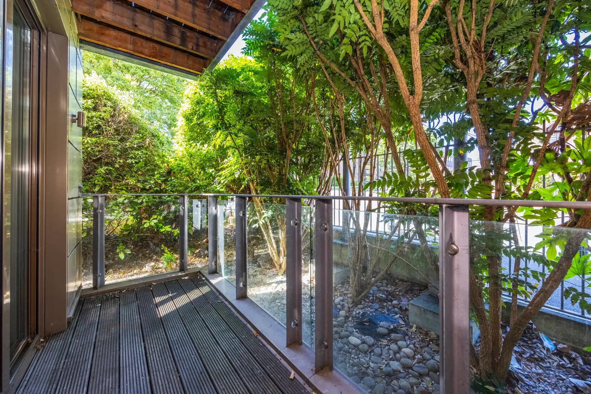 property photo 20 of 36