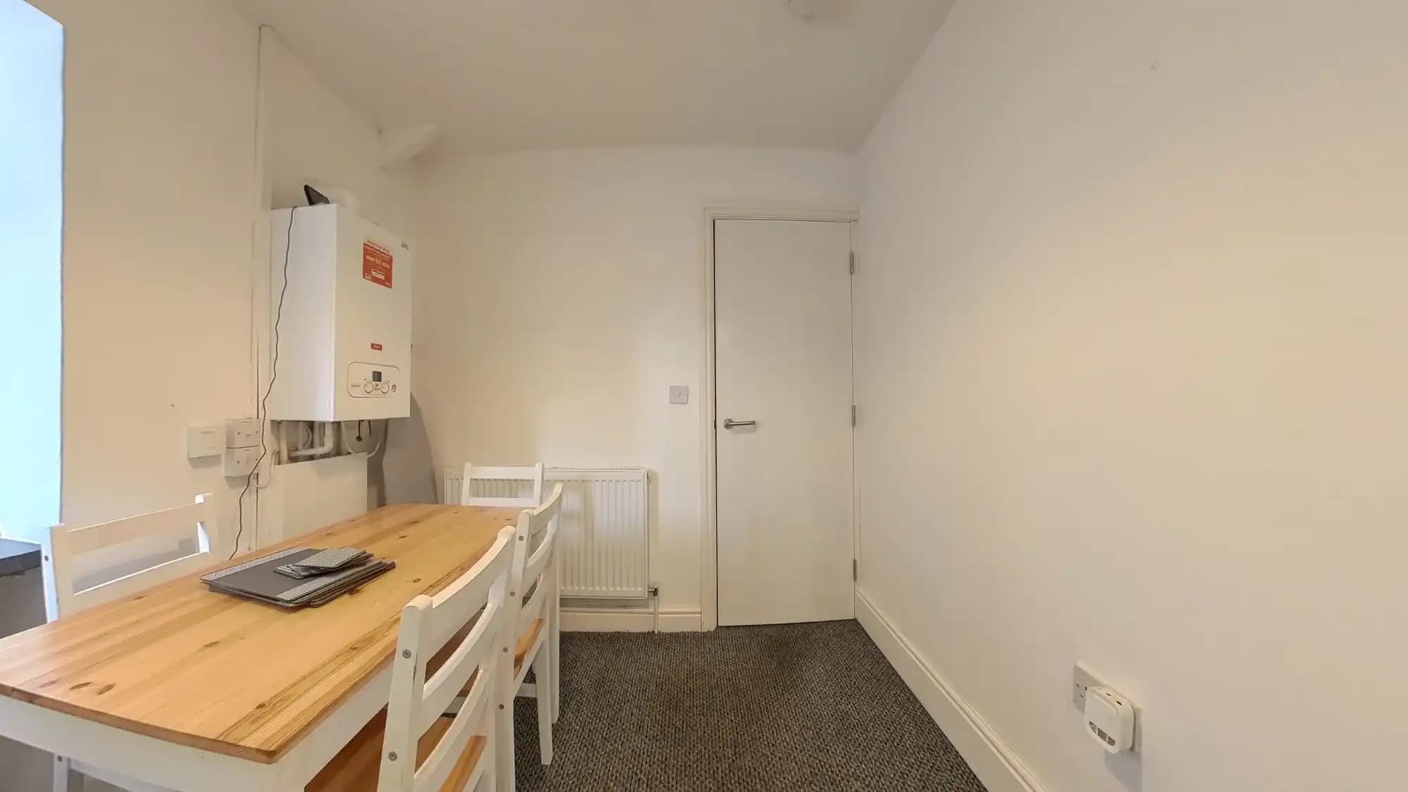 property photo 7 of 25