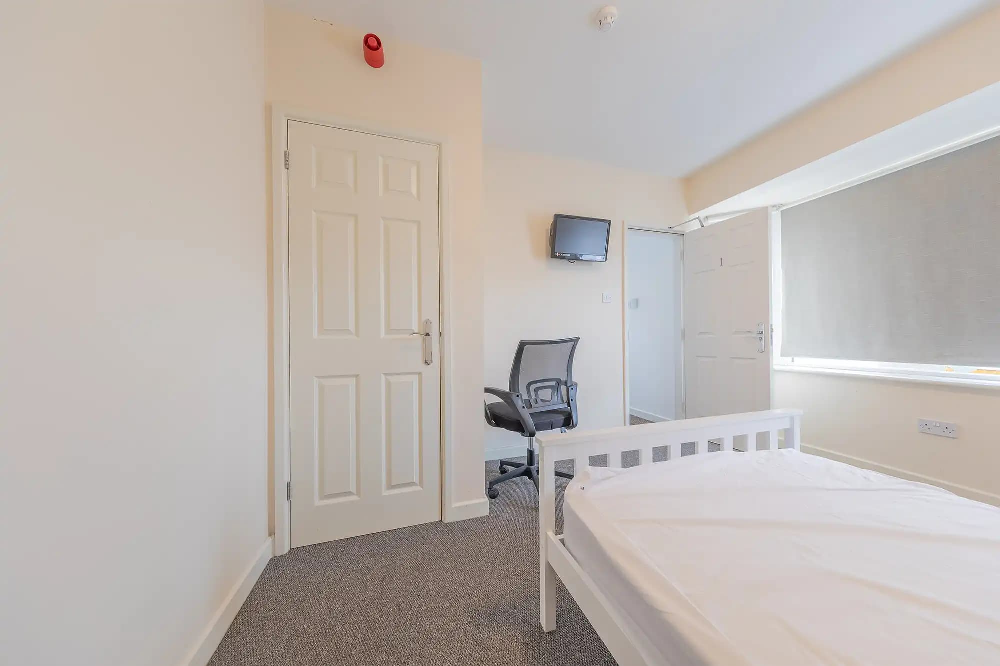 property photo 23 of 34