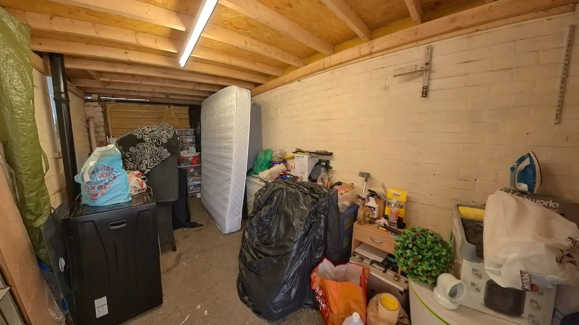 property photo 6 of 30
