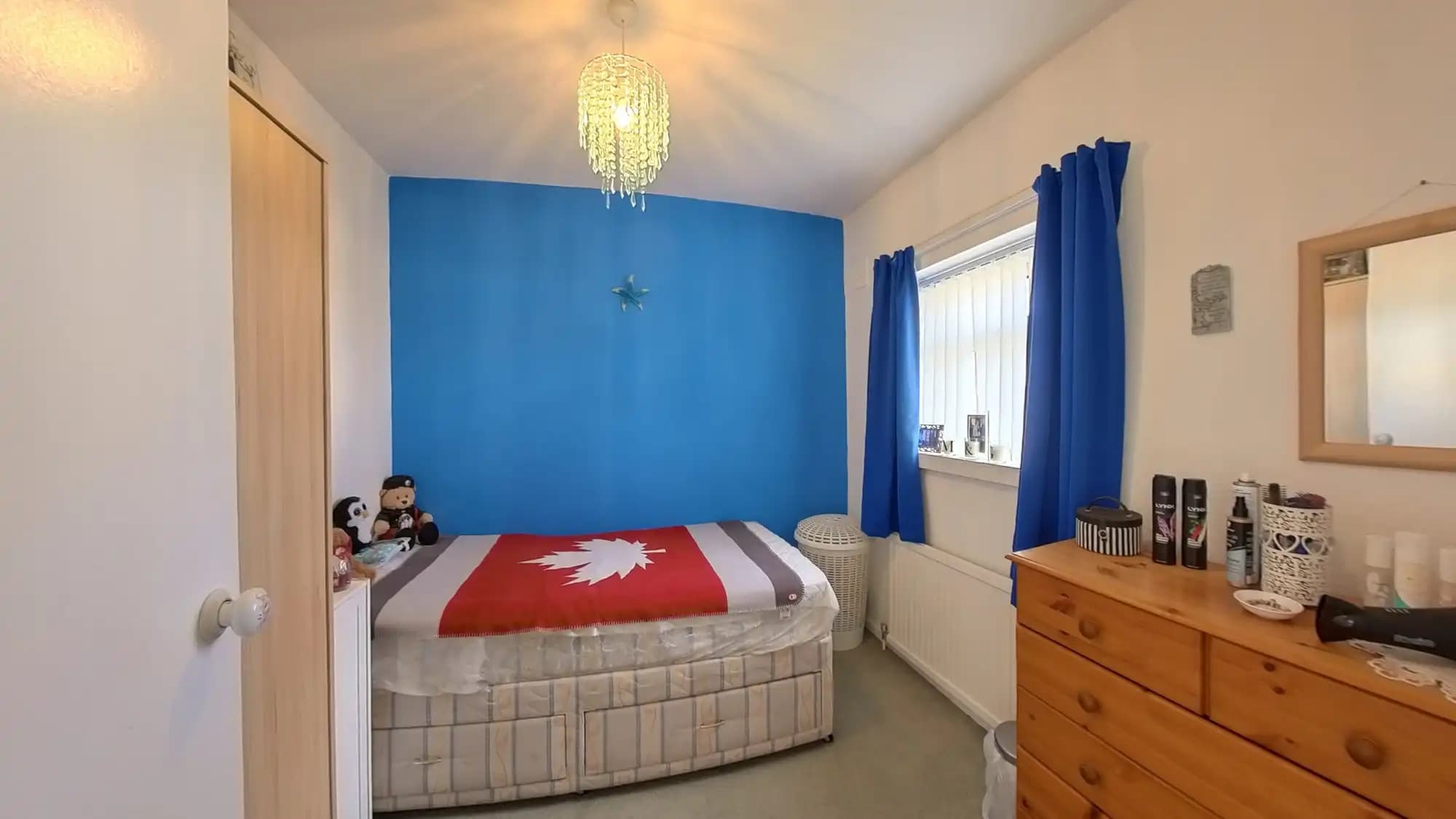 property photo 11 of 30