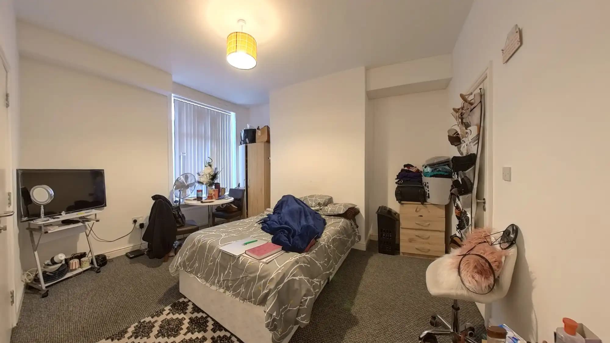 property photo 5 of 25