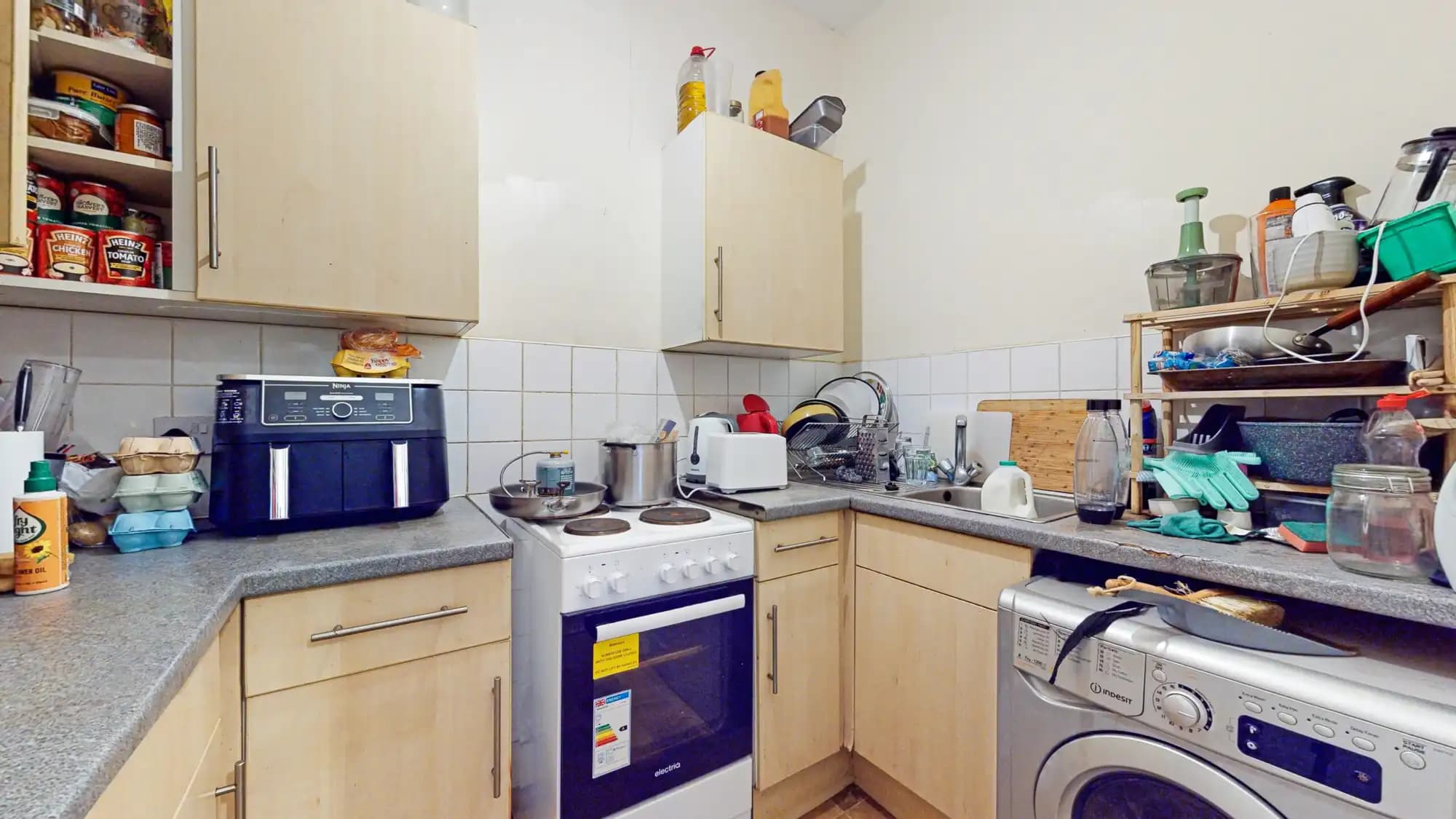 property photo 14 of 18