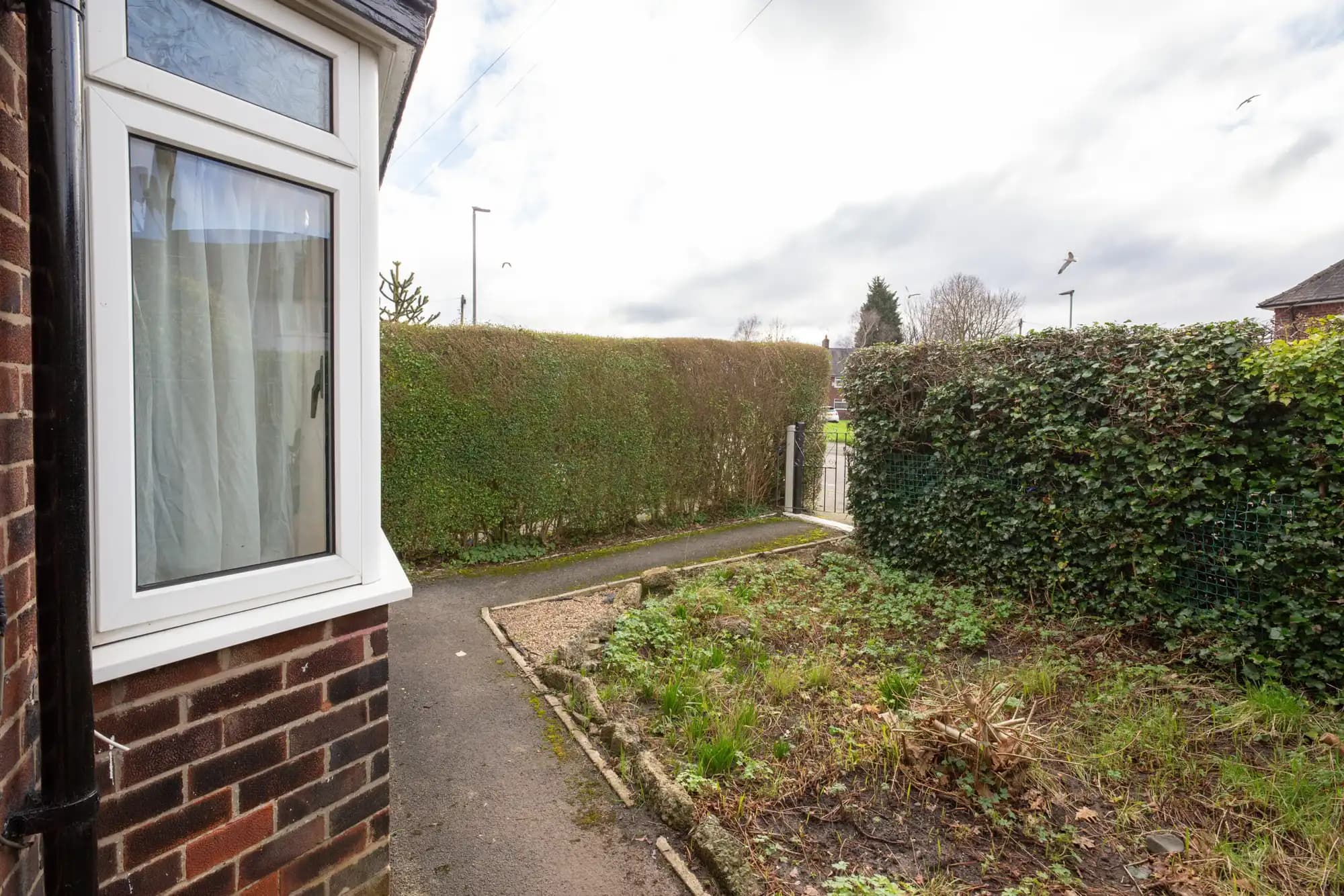 property photo 5 of 26