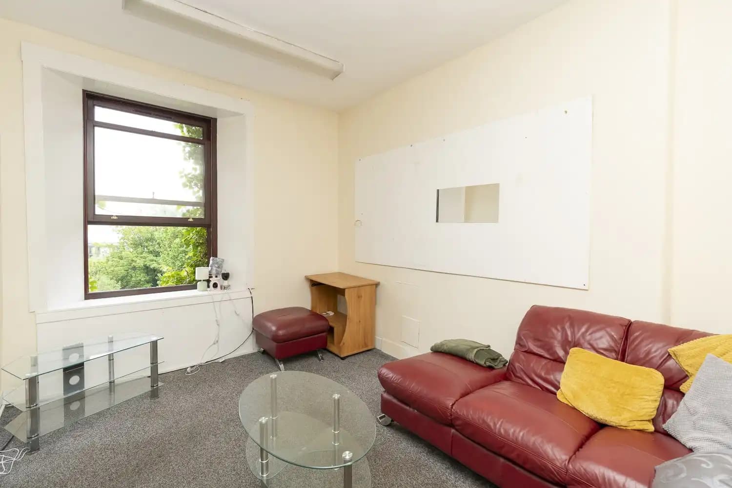 property photo 7 of 17