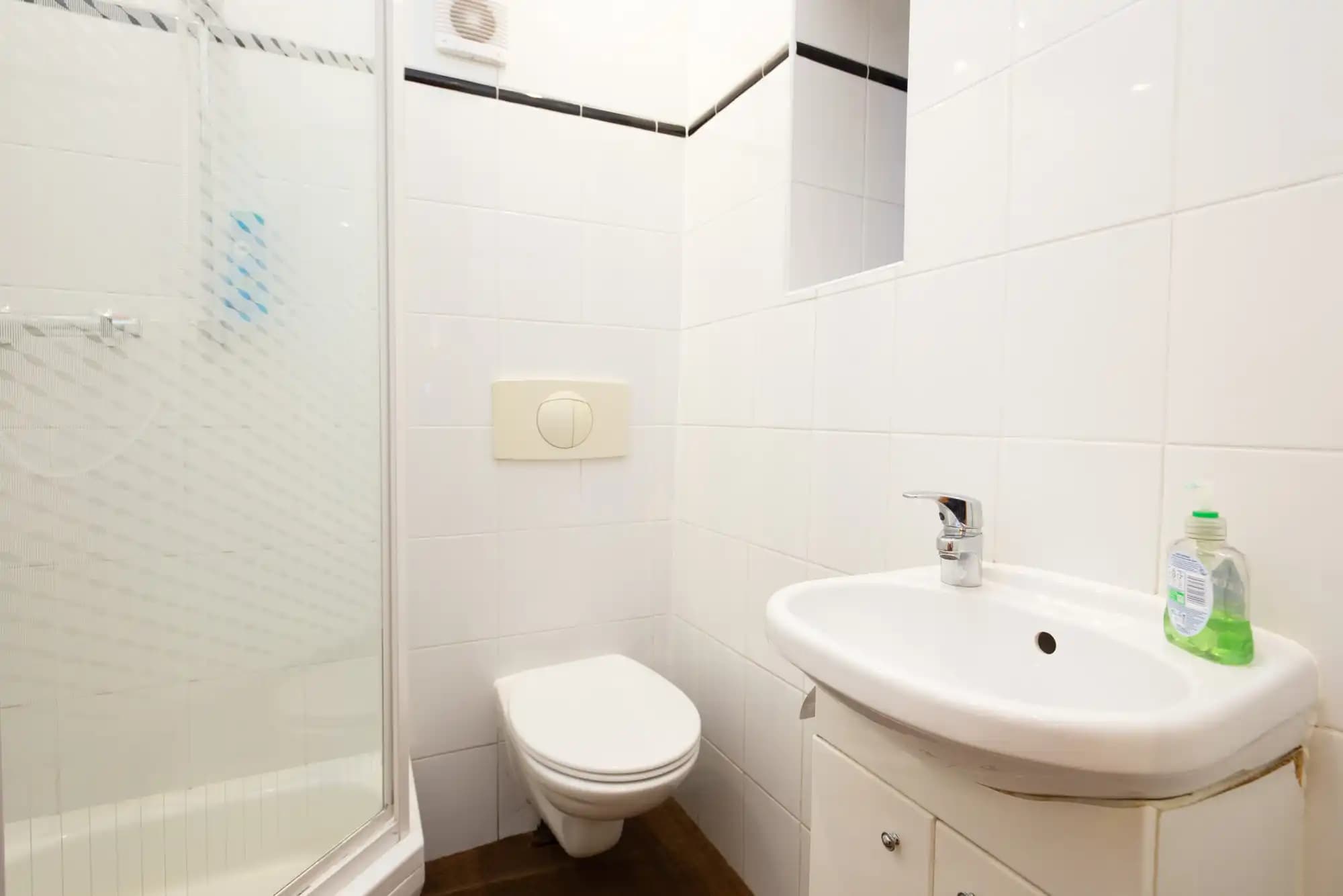 property photo 25 of 42