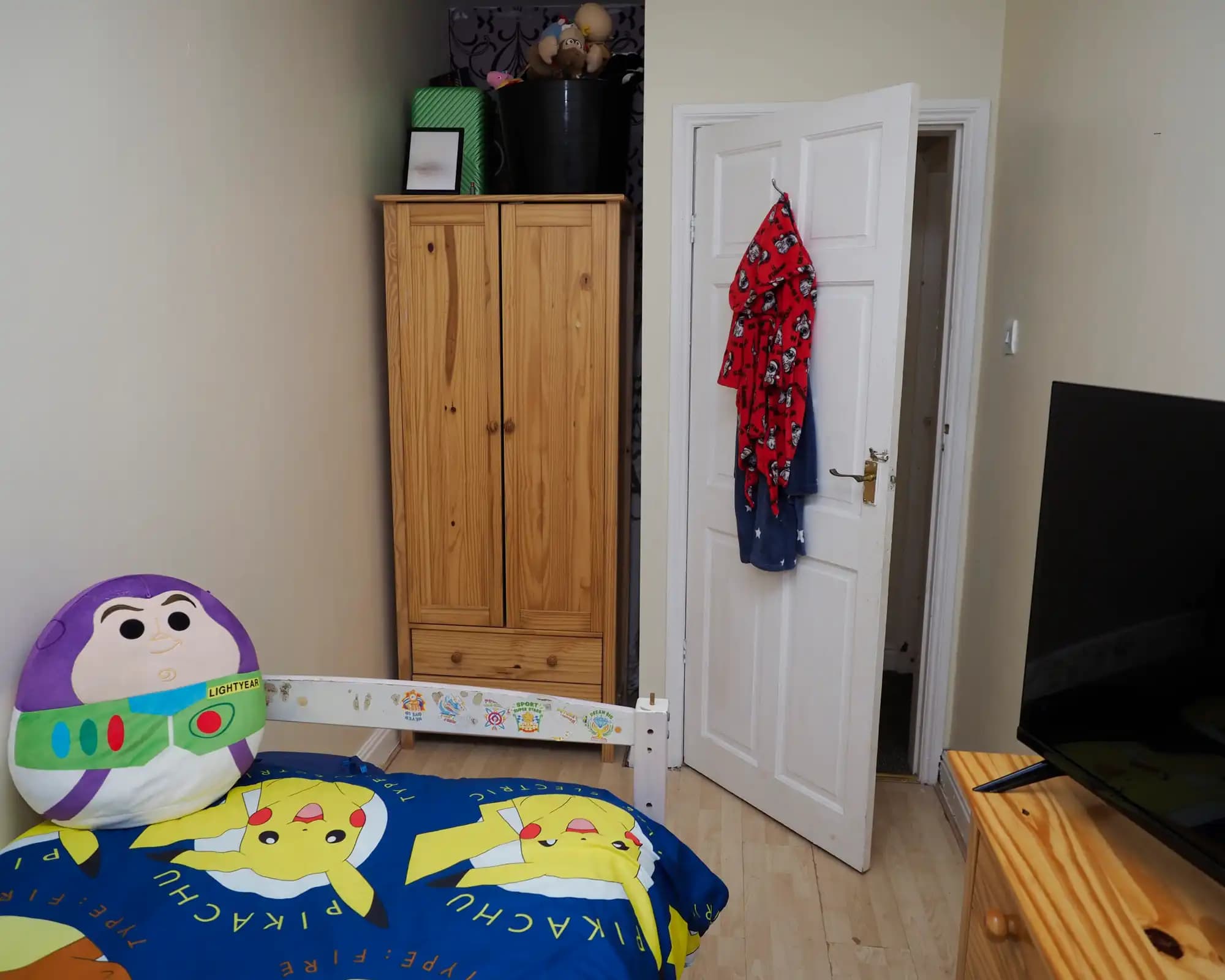 property photo 6 of 29