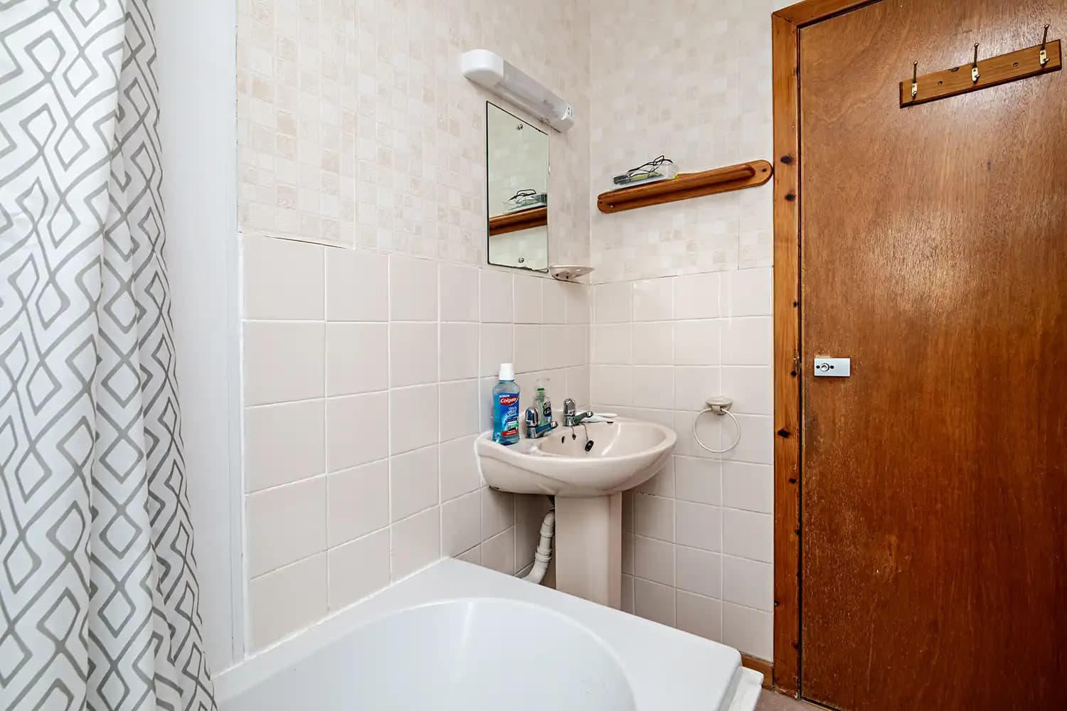 property photo 13 of 20